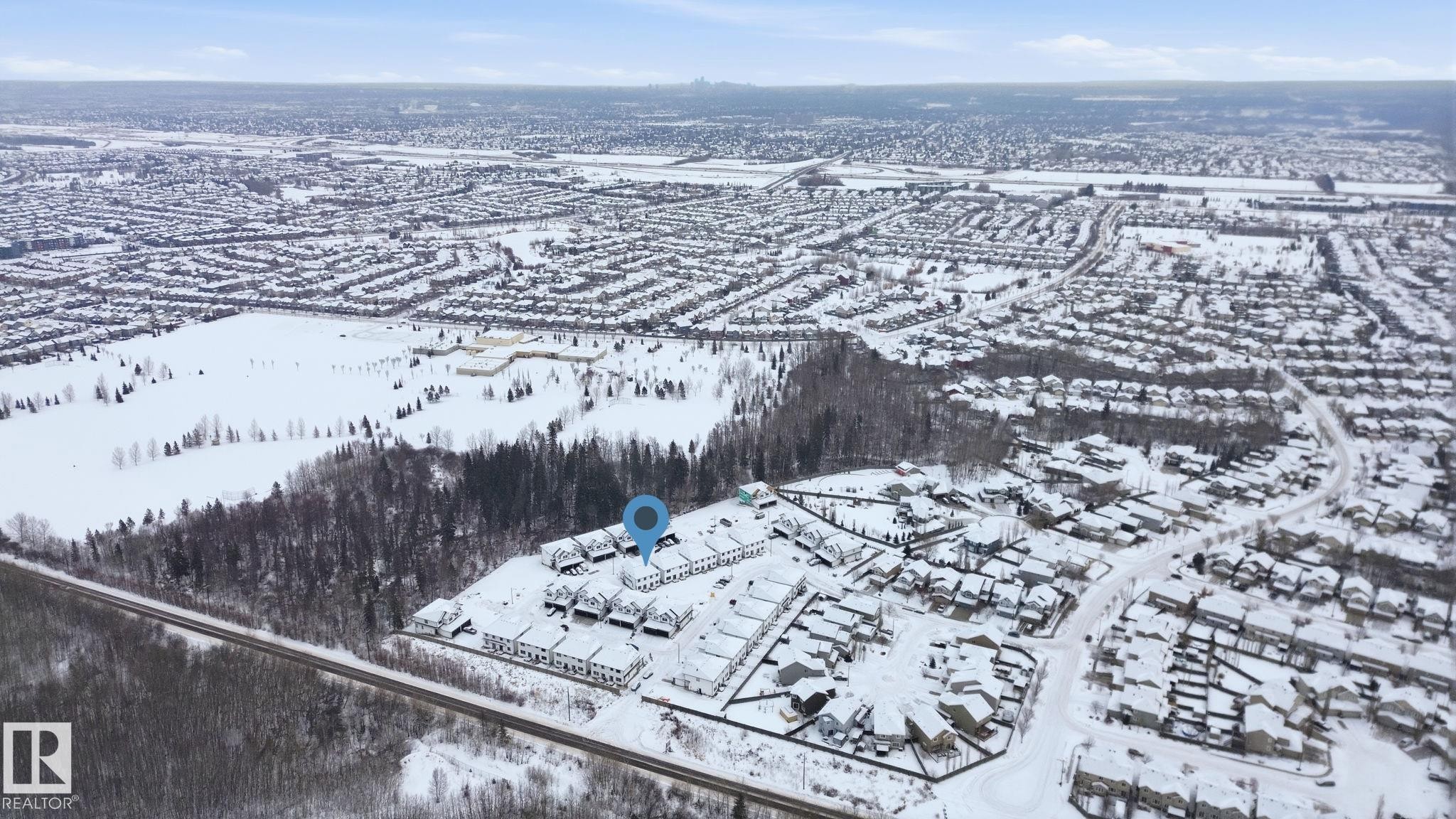 61 5122 213A Street, Edmonton, AB - Outdoor With View