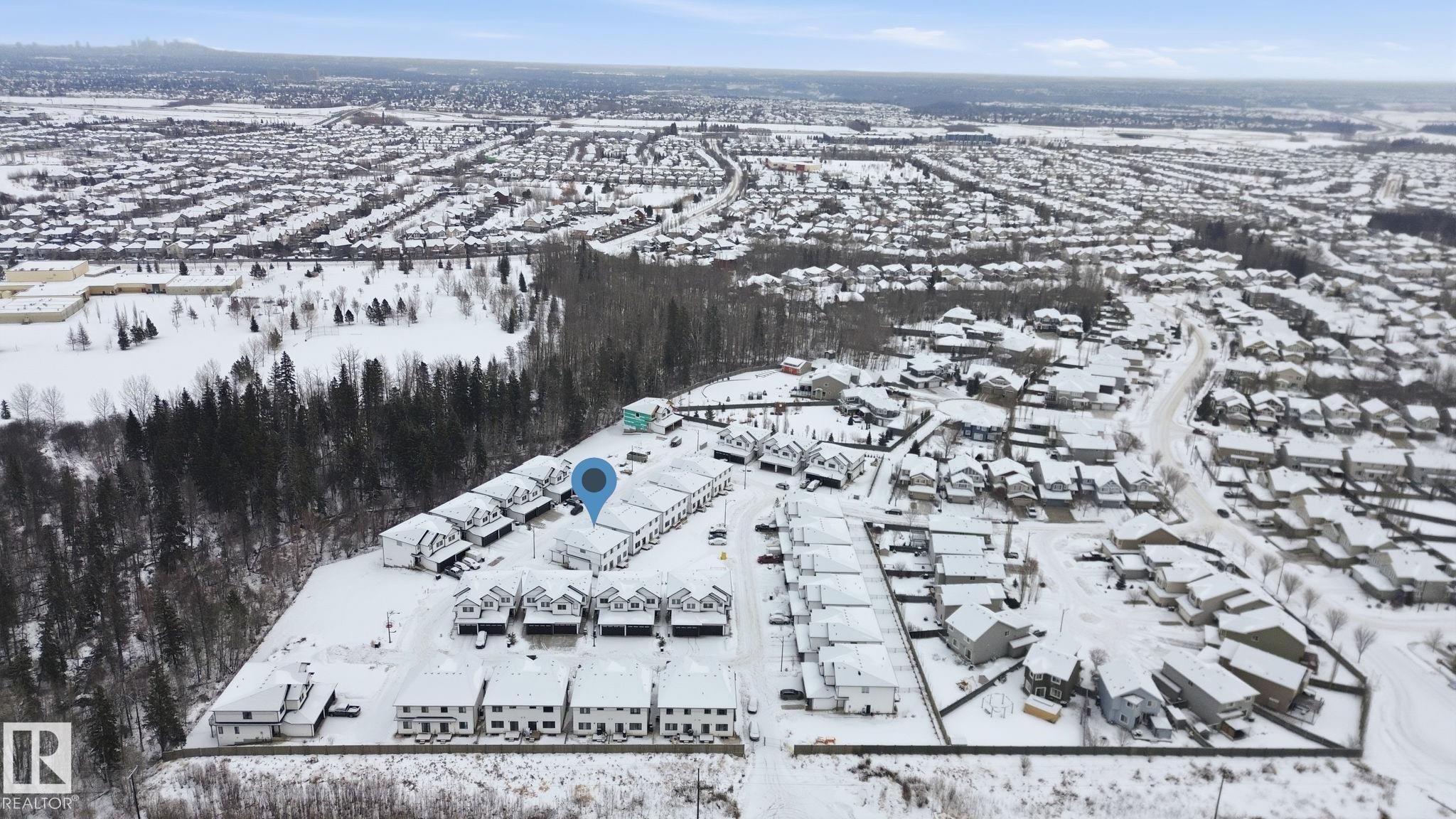 61 5122 213A Street, Edmonton, AB - Outdoor With View