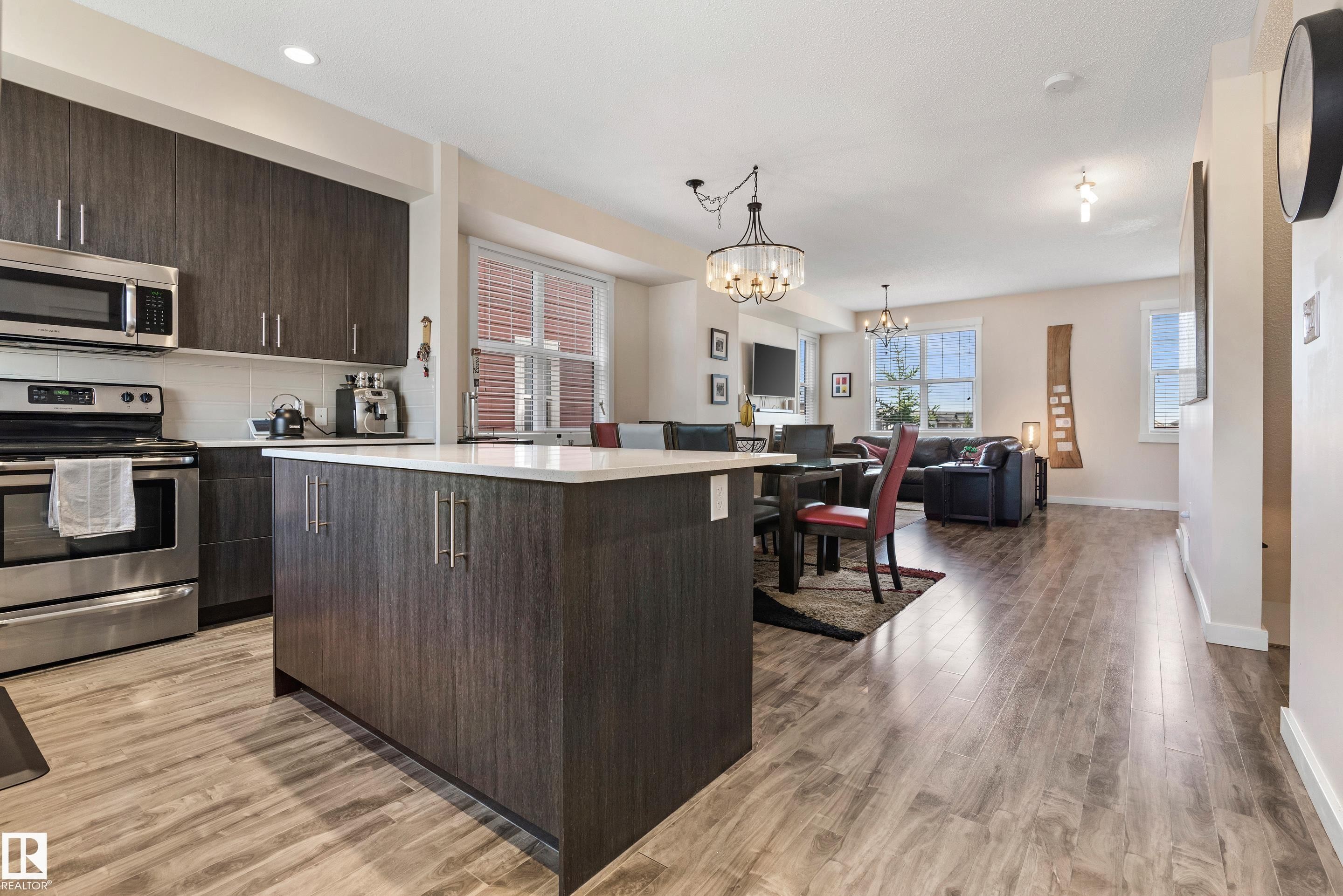 43 903 Crystallina Nera Way, Edmonton, AB - Indoor Photo Showing Kitchen With Stainless Steel Kitchen With Upgraded Kitchen