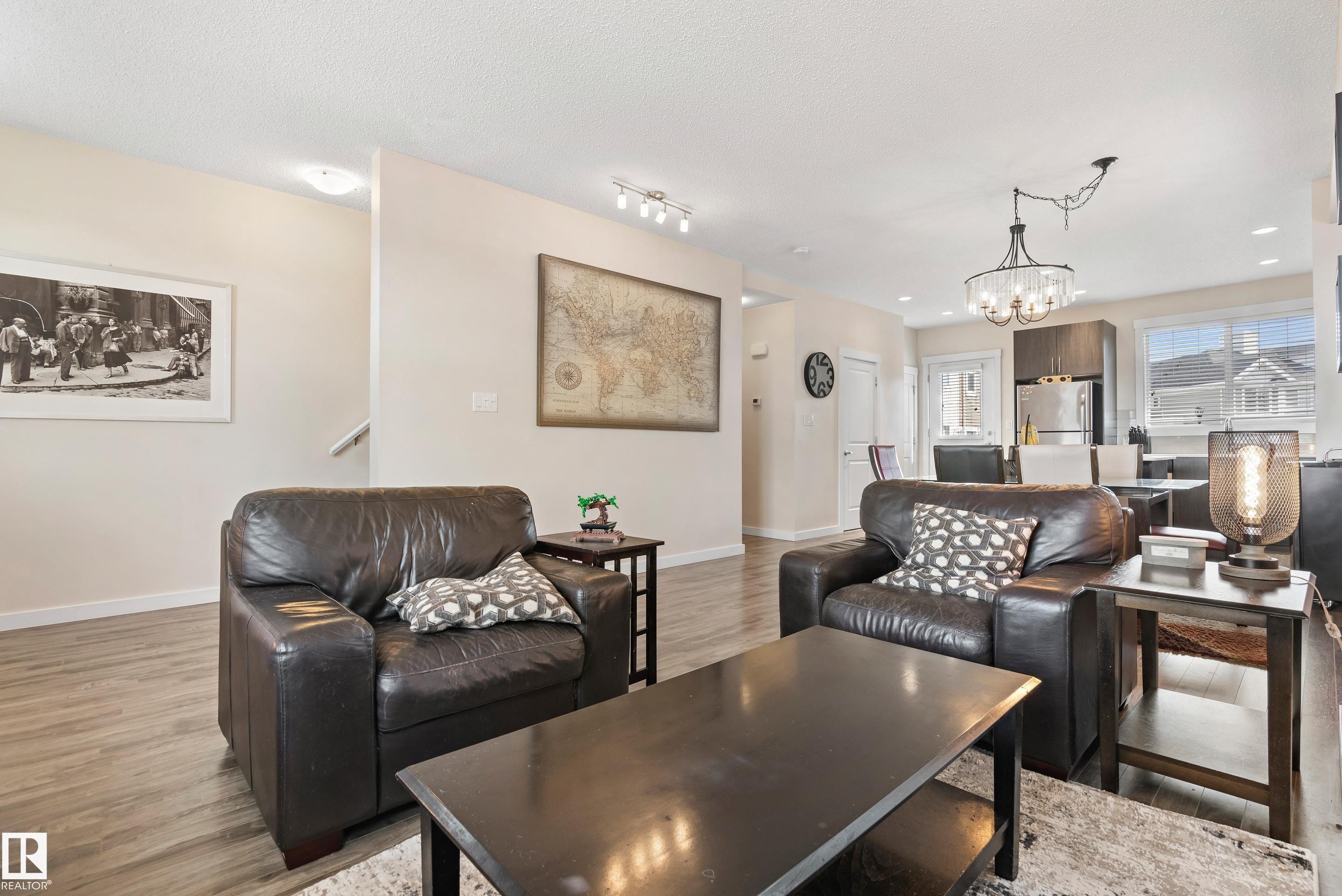 43 903 Crystallina Nera Way, Edmonton, AB - Indoor Photo Showing Living Room