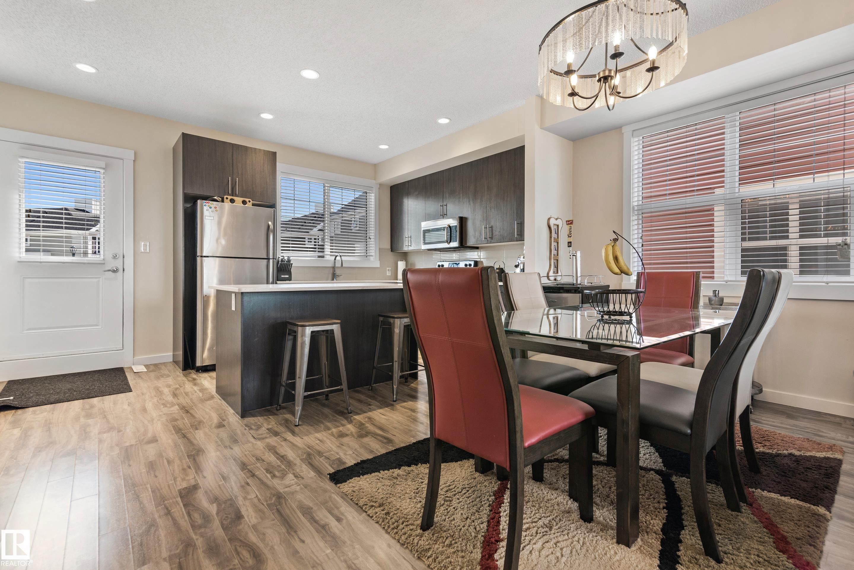 43 903 Crystallina Nera Way, Edmonton, AB - Indoor Photo Showing Dining Room