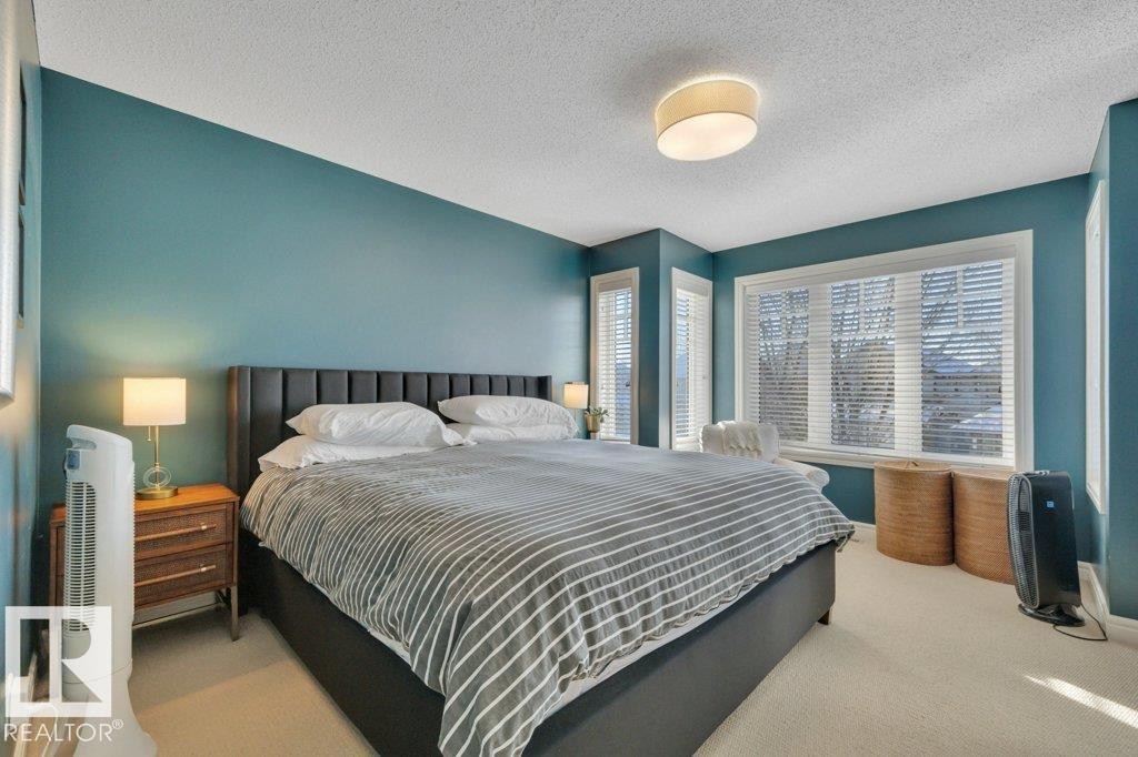 2464 Austin Crescent, Edmonton, AB - Indoor Photo Showing Bedroom