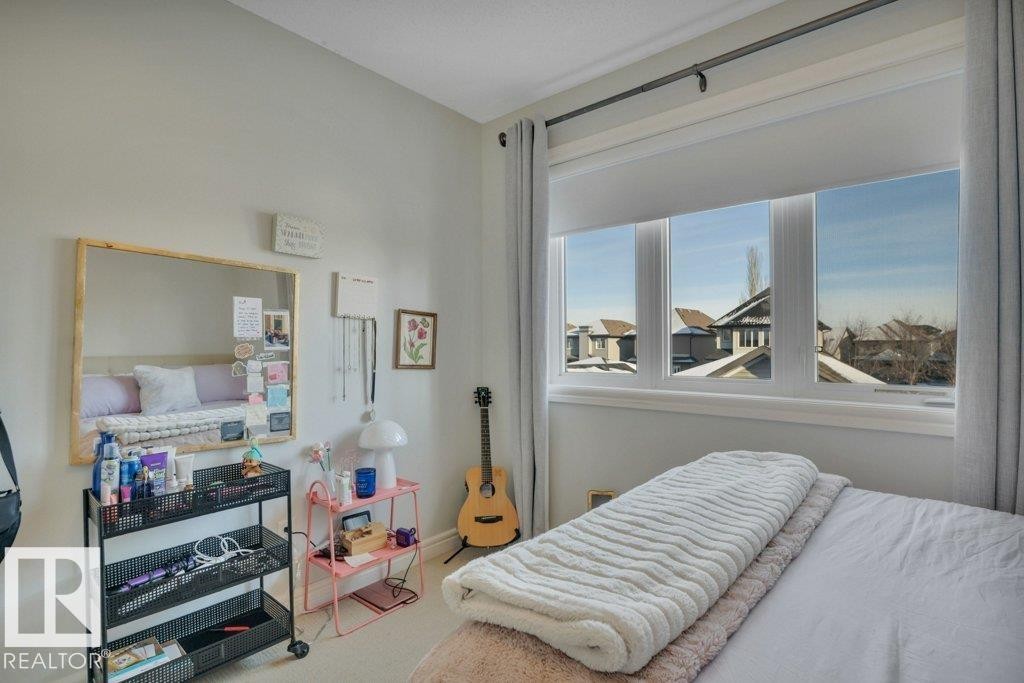 2464 Austin Crescent, Edmonton, AB - Indoor Photo Showing Bedroom