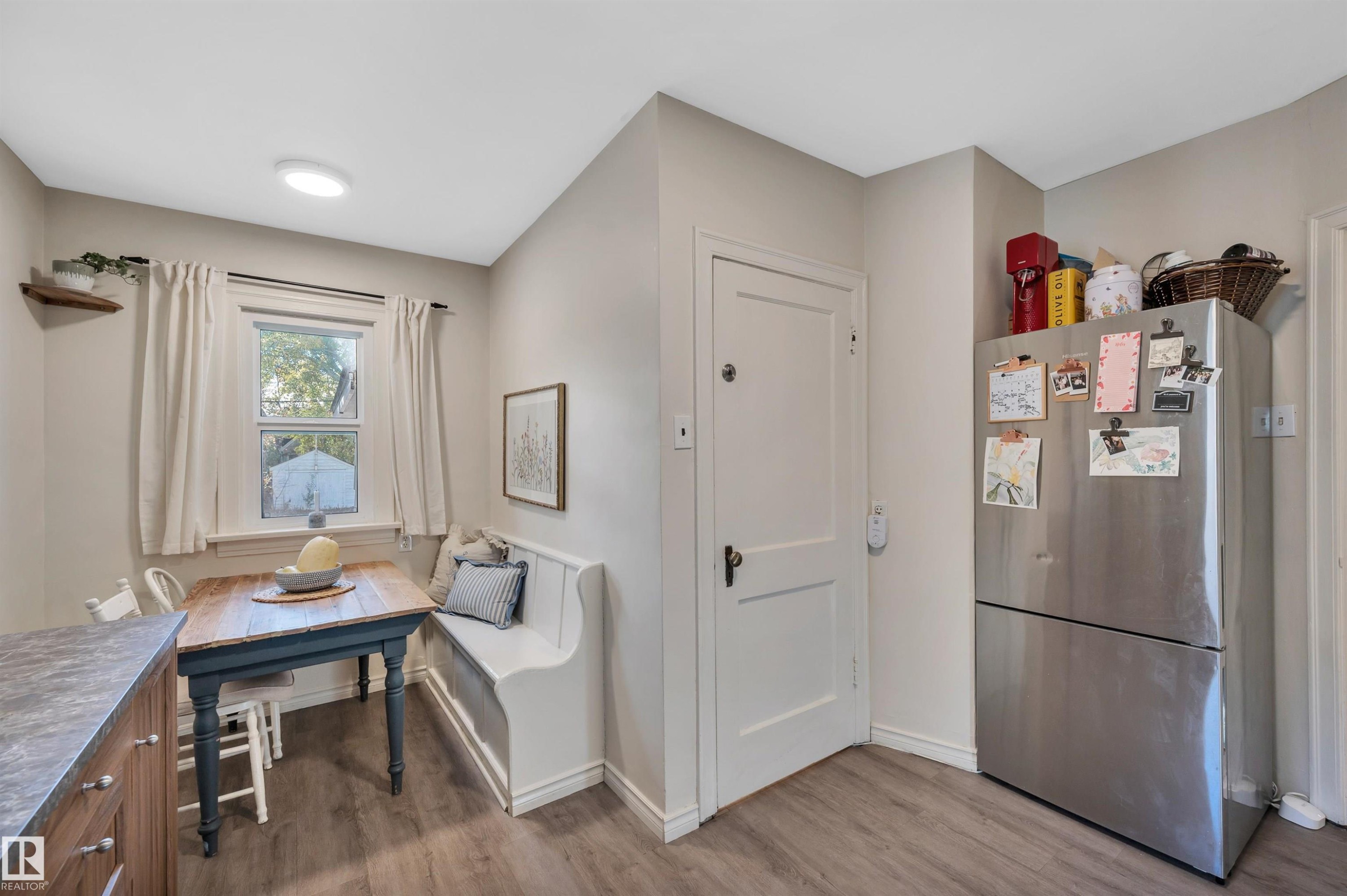 11109 81 Avenue, Edmonton, AB - Indoor