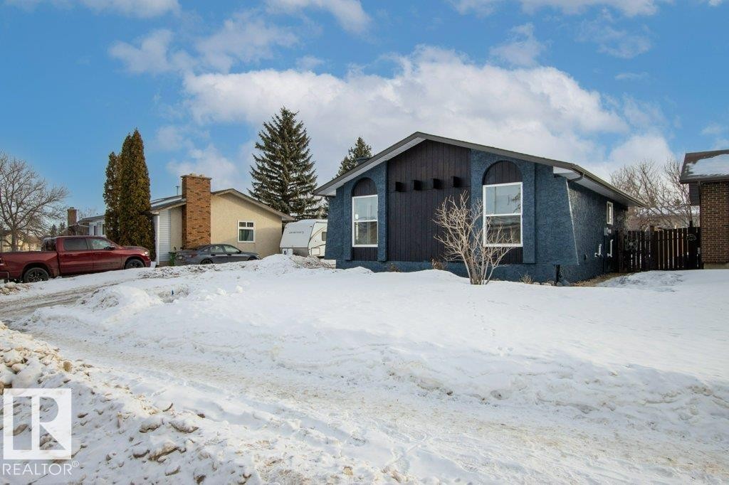 3043 142 Avenue, Edmonton, AB - Outdoor