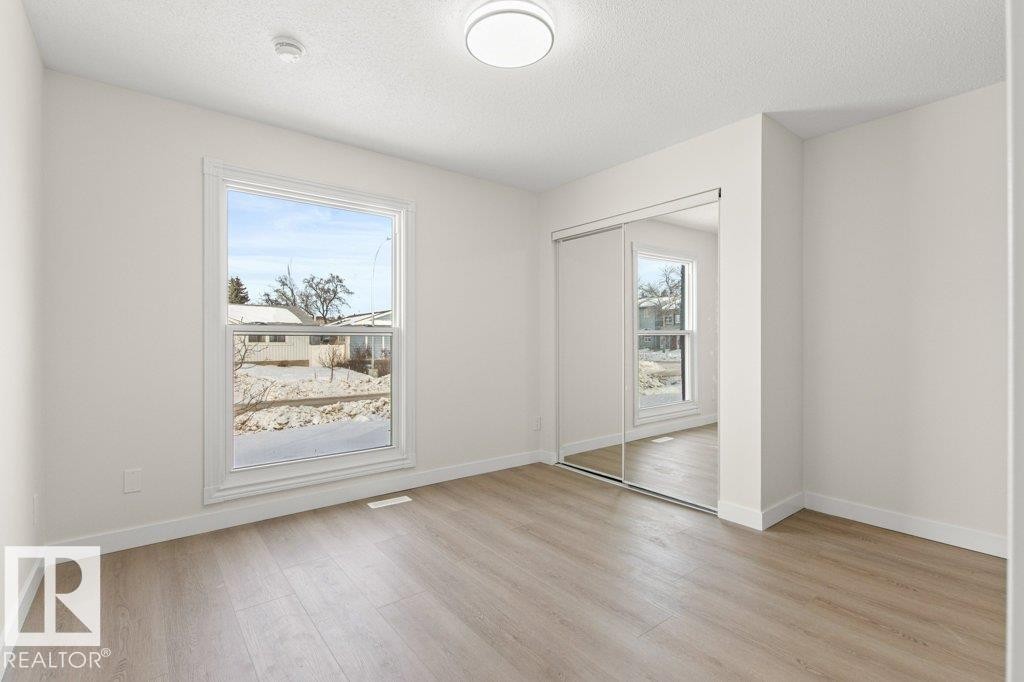 3043 142 Avenue, Edmonton, AB - Indoor Photo Showing Other Room
