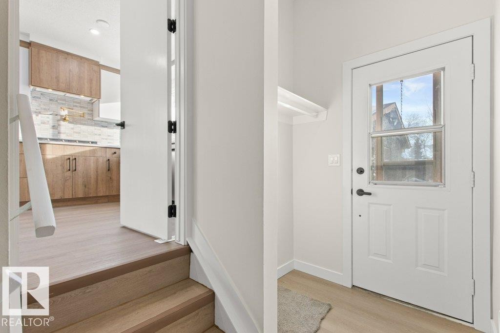 3043 142 Avenue, Edmonton, AB - Indoor Photo Showing Other Room