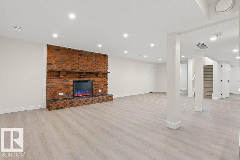 3043 142 Avenue, Edmonton, AB - Indoor With Fireplace