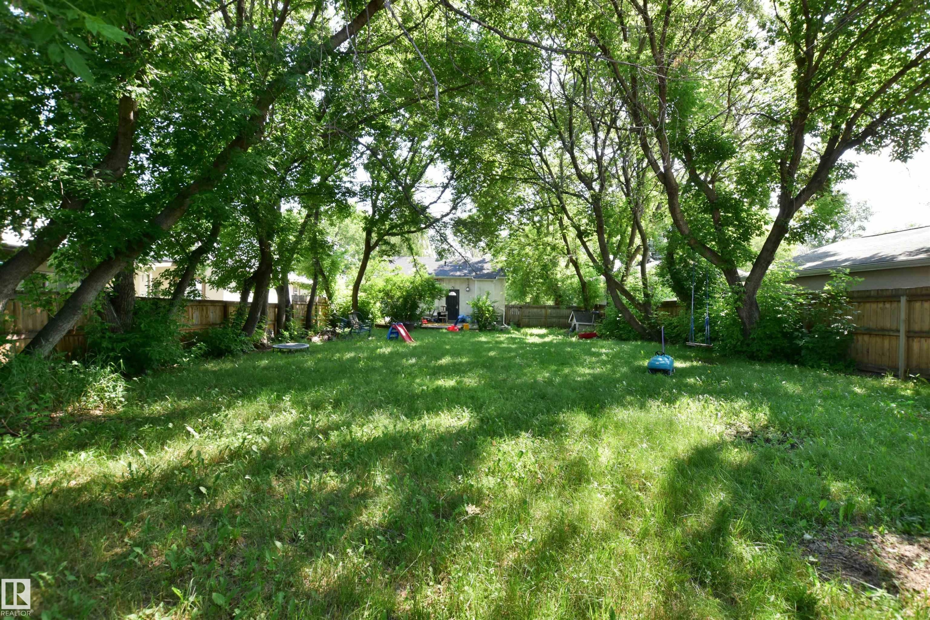 9734 152 Street, Edmonton, AB - Outdoor