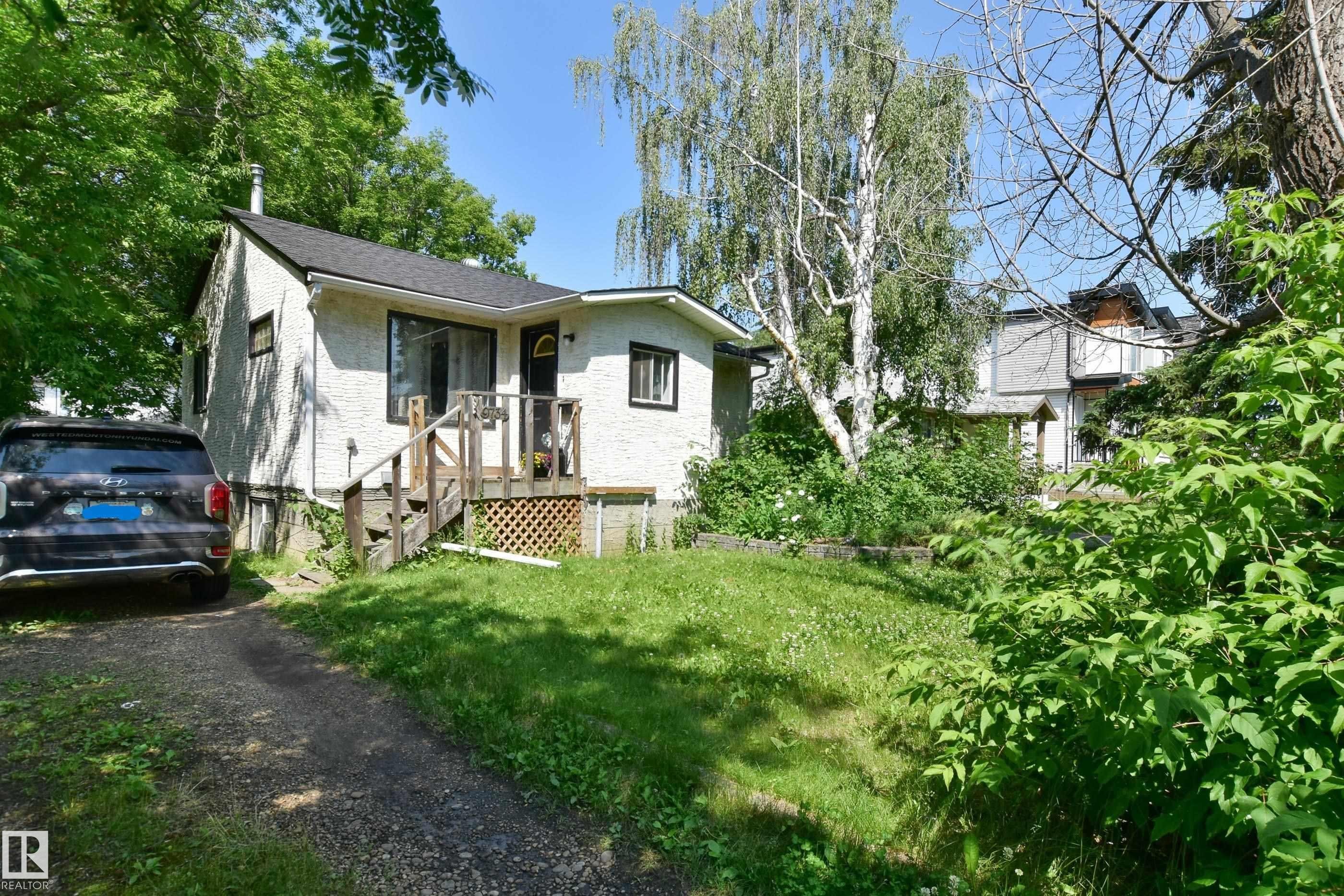 9734 152 Street, Edmonton, AB - Outdoor