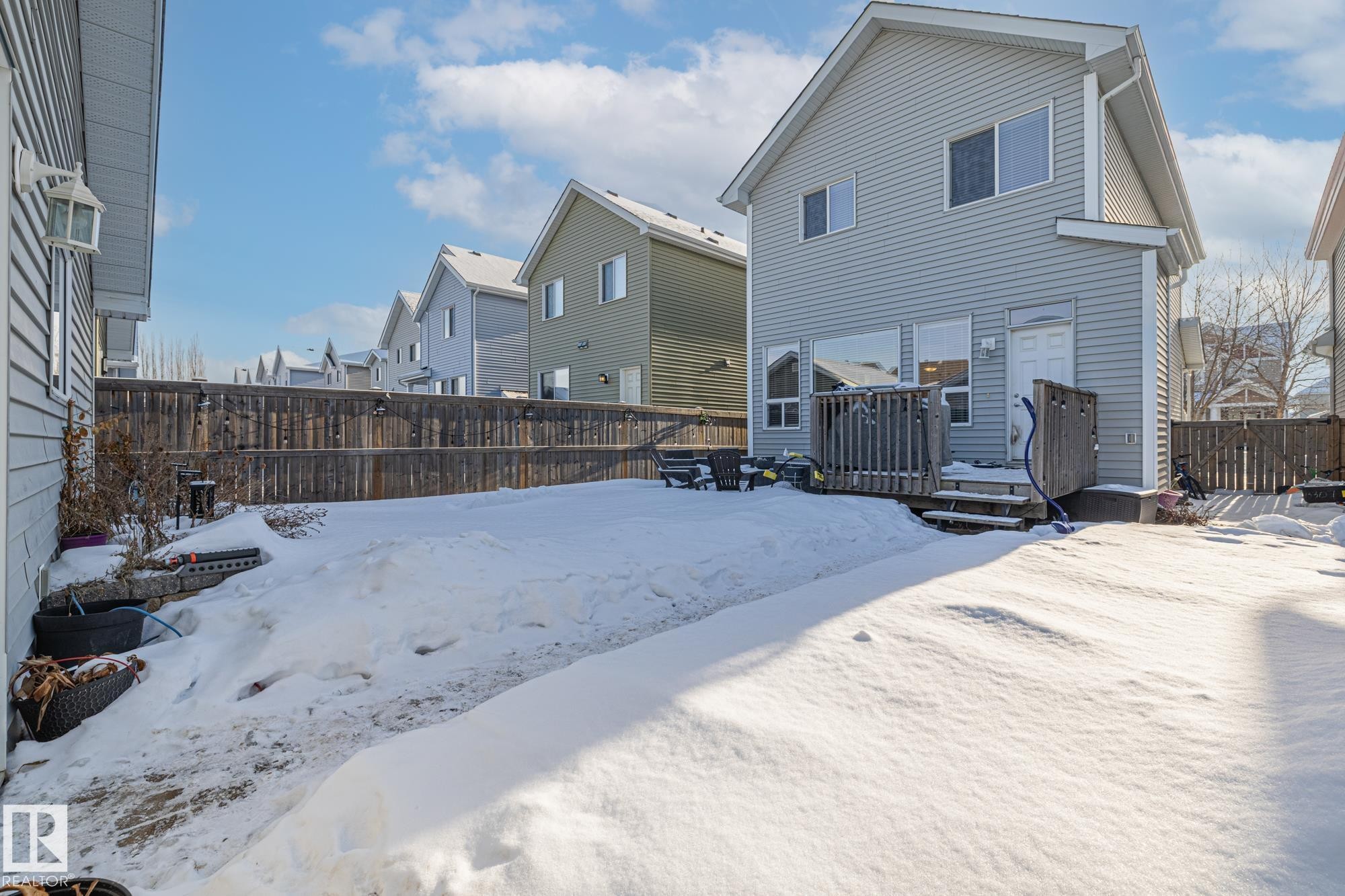 7020 22 Avenue Sw, Edmonton, AB - Outdoor