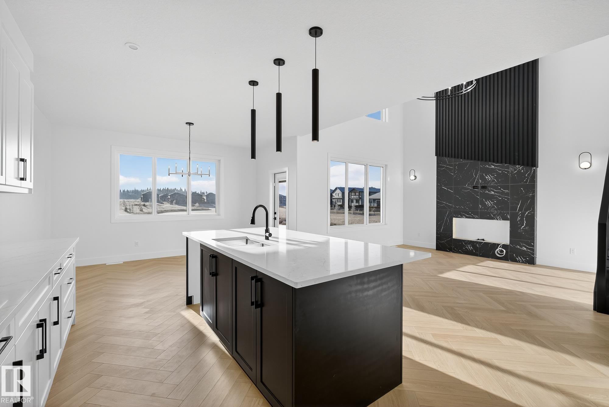 166 Caledon Crescent, Spruce Grove, AB - Indoor Photo Showing Kitchen With Upgraded Kitchen