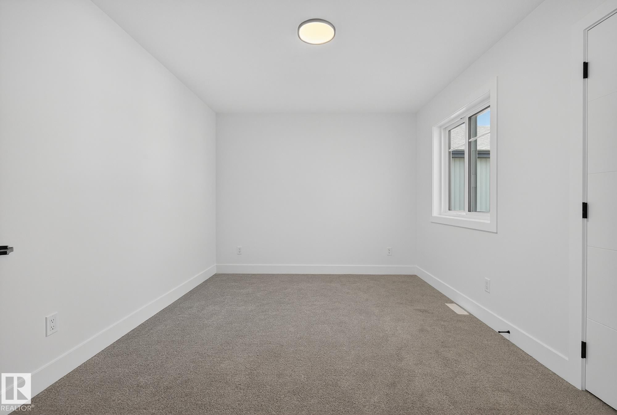 166 Caledon Crescent, Spruce Grove, AB - Indoor Photo Showing Other Room