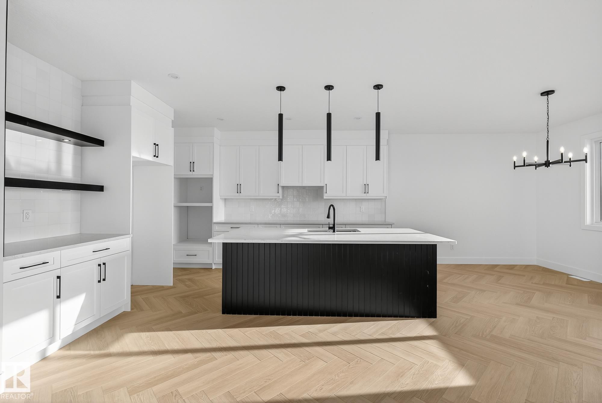 166 Caledon Crescent, Spruce Grove, AB - Indoor Photo Showing Kitchen With Upgraded Kitchen