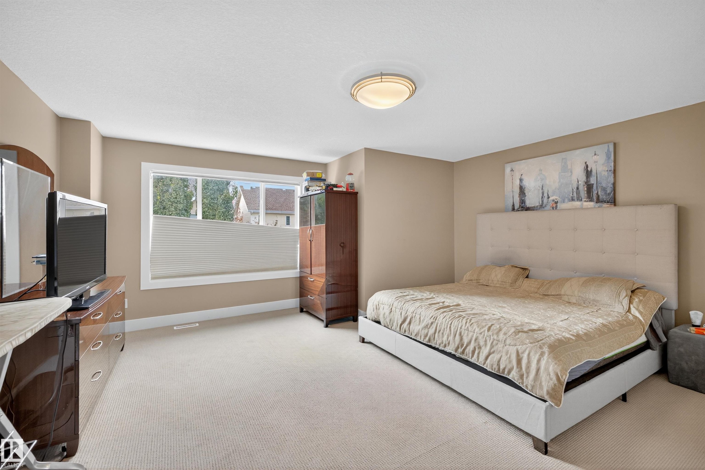 520 Stewart Crescent, Edmonton, AB - Indoor Photo Showing Bedroom