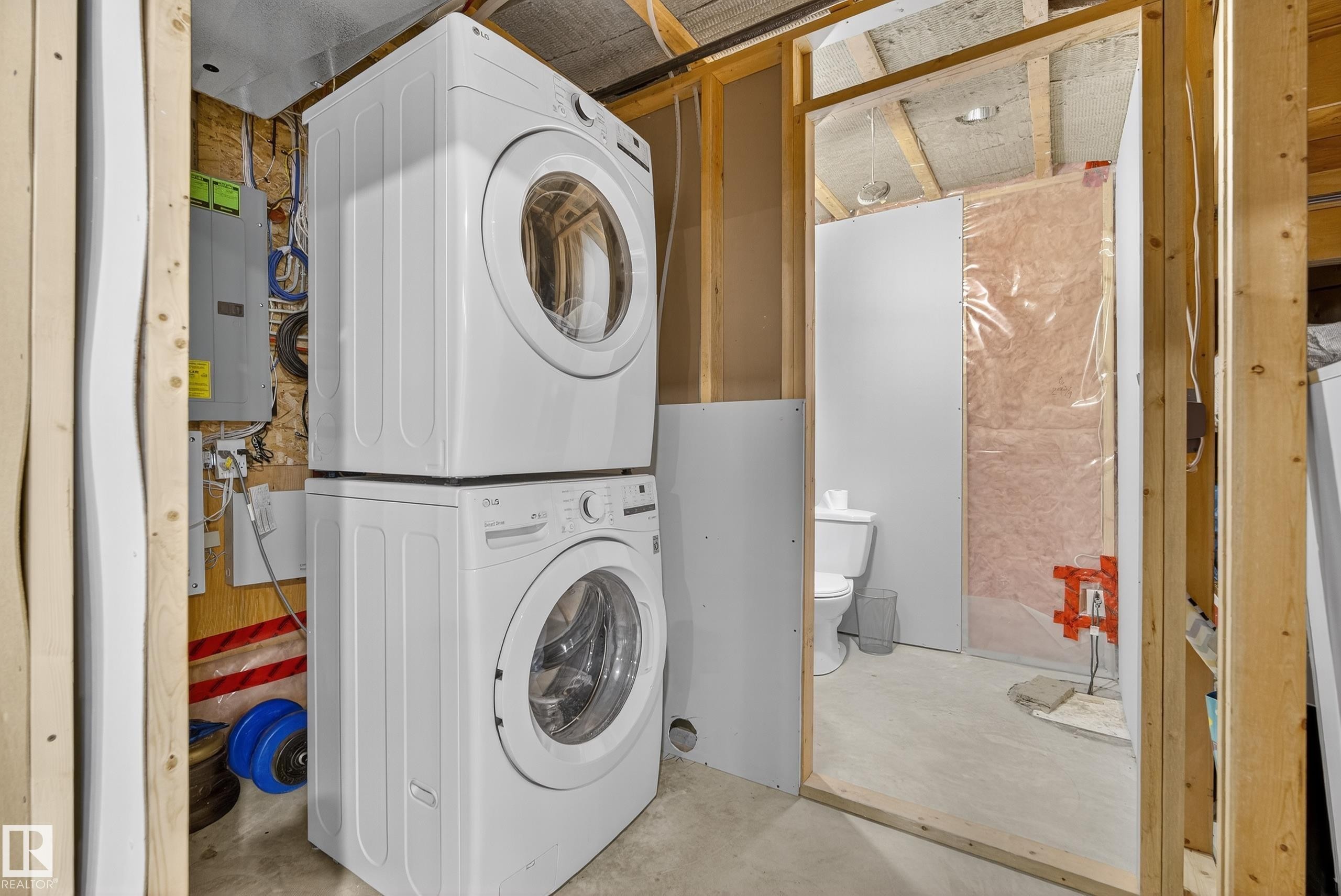 1756 63 Street, Edmonton, AB - Indoor Photo Showing Laundry Room