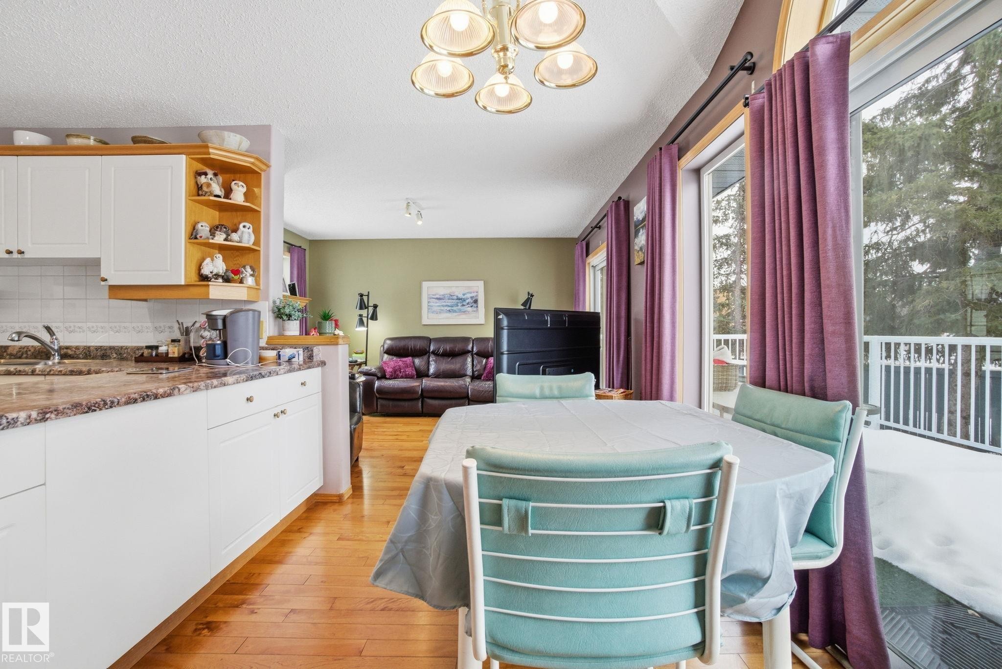 8 9731 174 Street, Edmonton, AB - Indoor