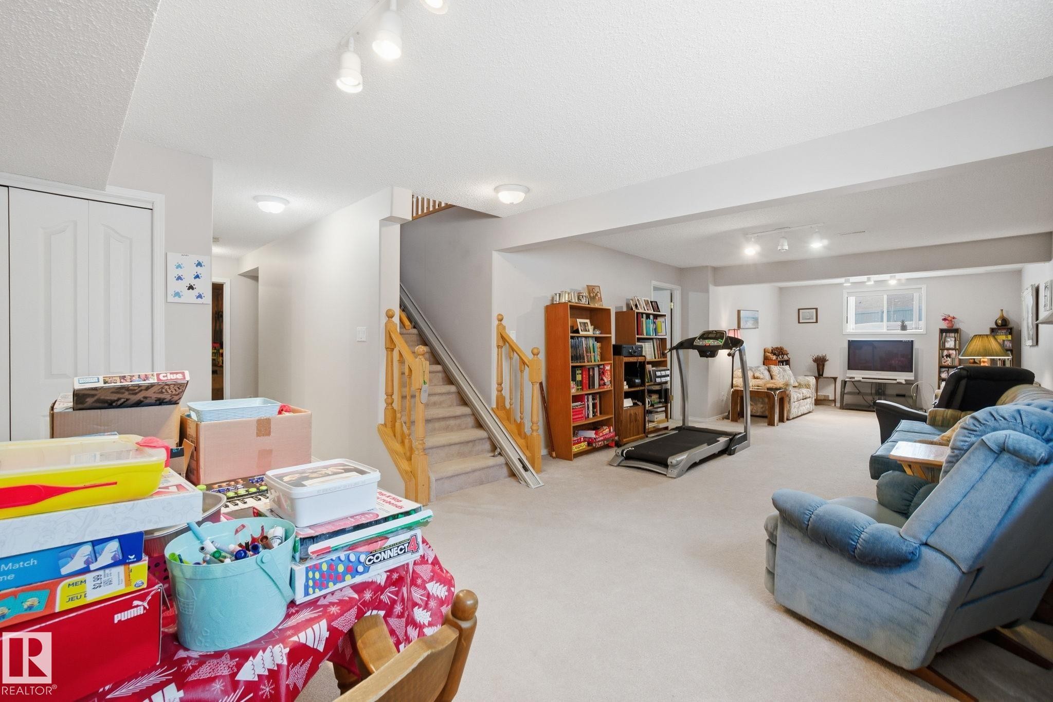 8 9731 174 Street, Edmonton, AB - Indoor