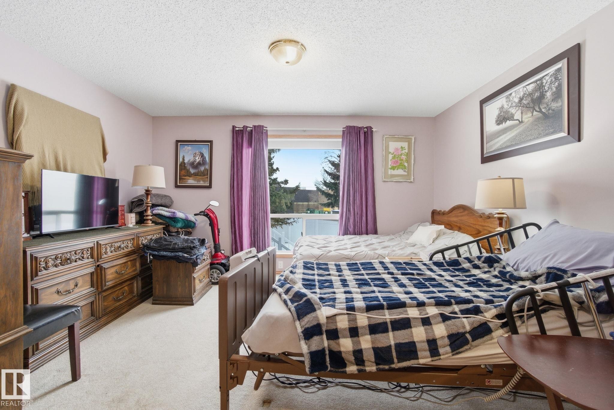 8 9731 174 Street, Edmonton, AB - Indoor Photo Showing Bedroom