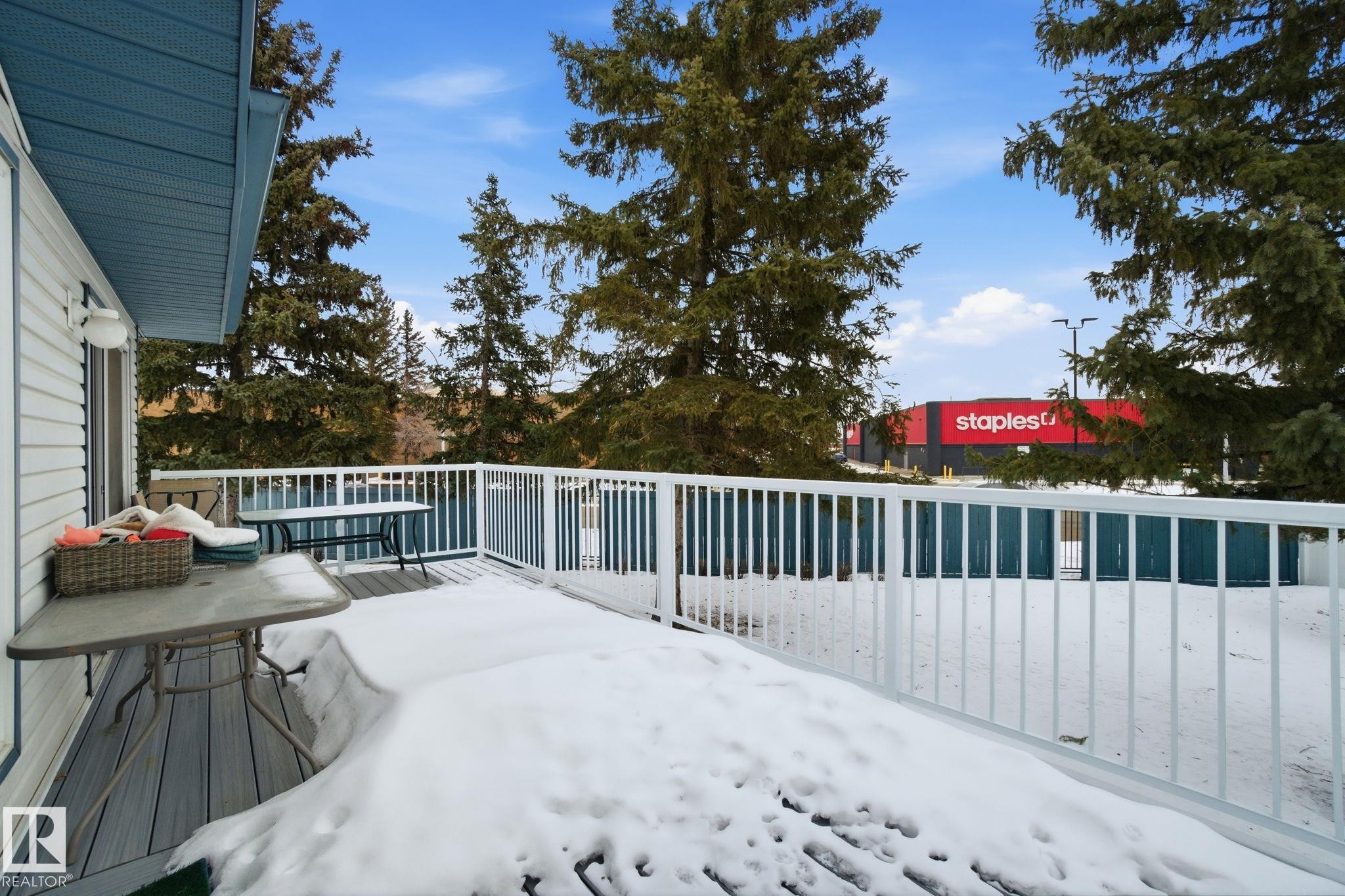 8 9731 174 Street, Edmonton, AB - Outdoor