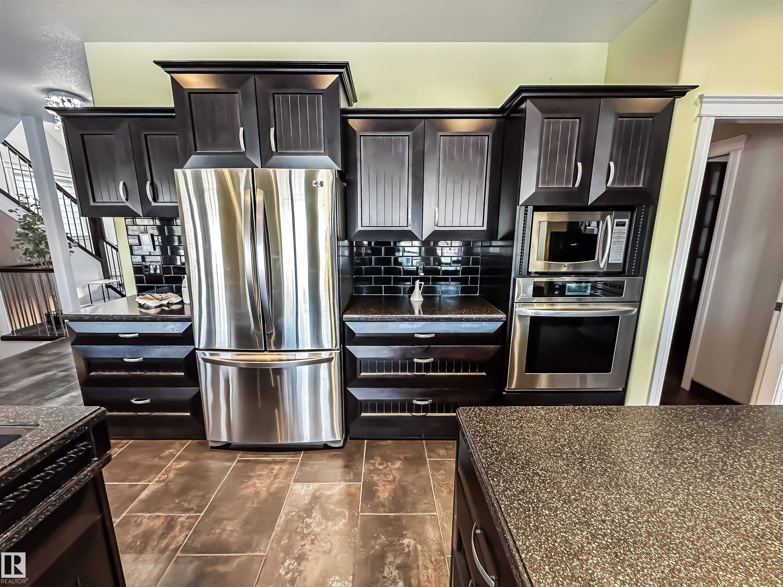 3438 West Landing, Edmonton, AB - Indoor Photo Showing Kitchen