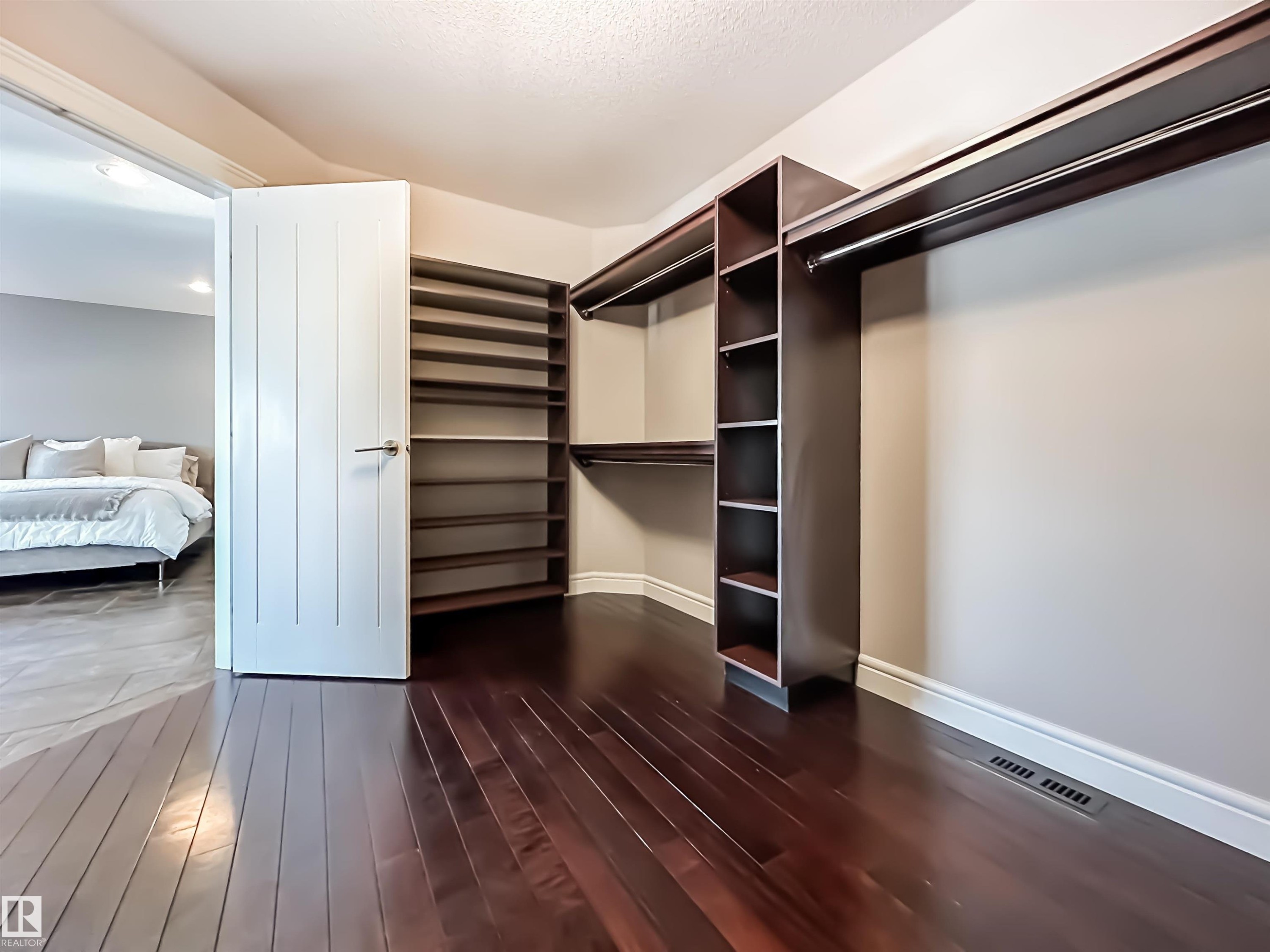 3438 West Landing, Edmonton, AB - Indoor