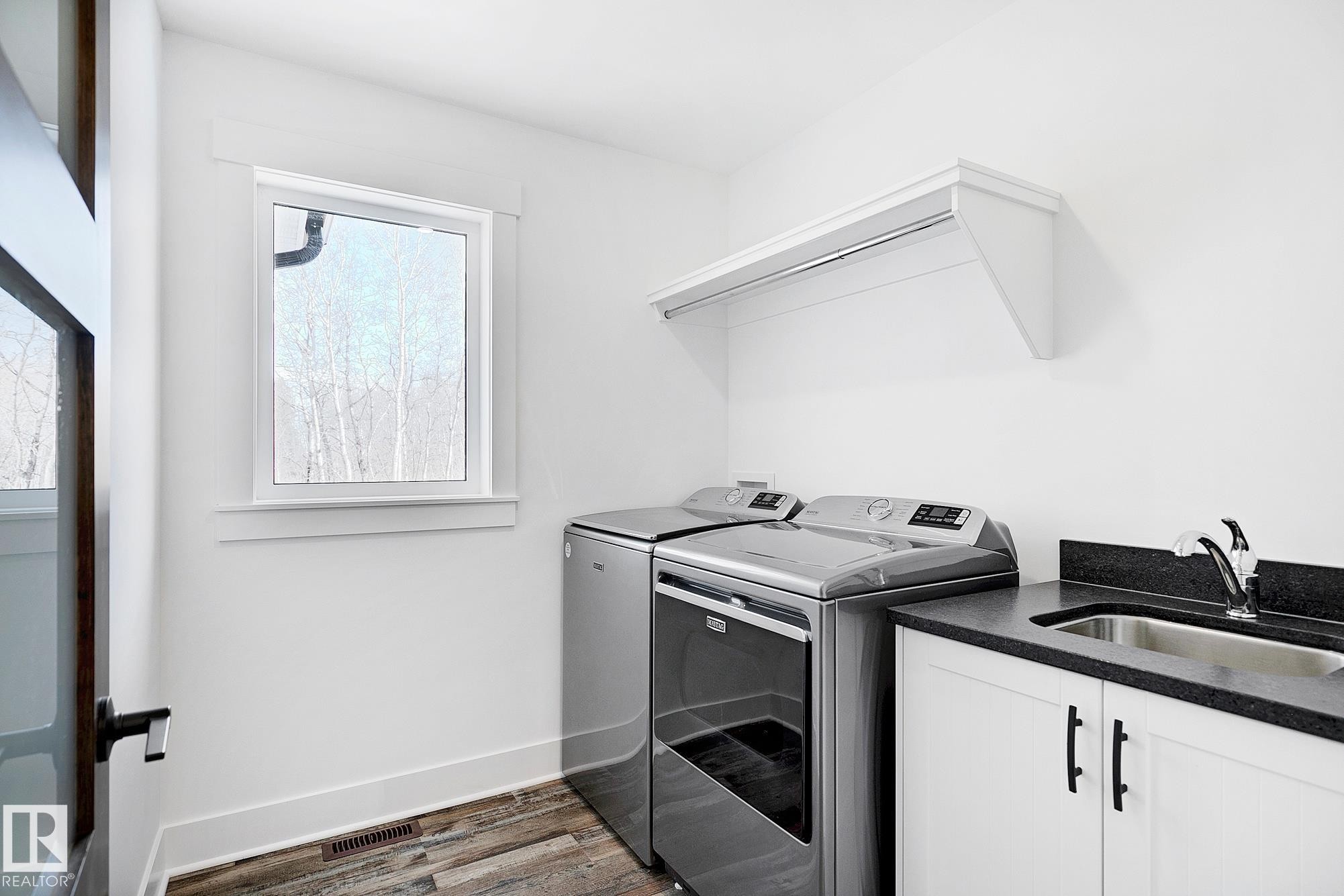 6 52019 Rge Rd 20, Rural Parkland County, AB - Indoor Photo Showing Laundry Room