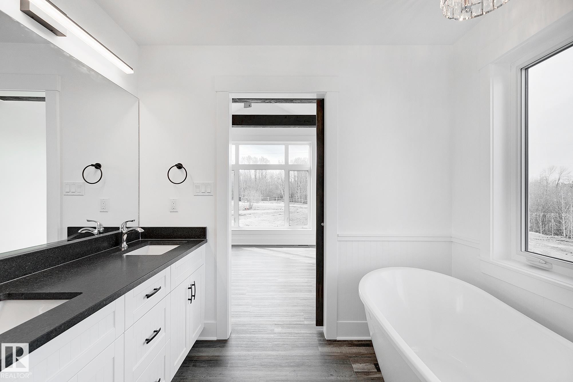 6 52019 Rge Rd 20, Rural Parkland County, AB - Indoor Photo Showing Bathroom