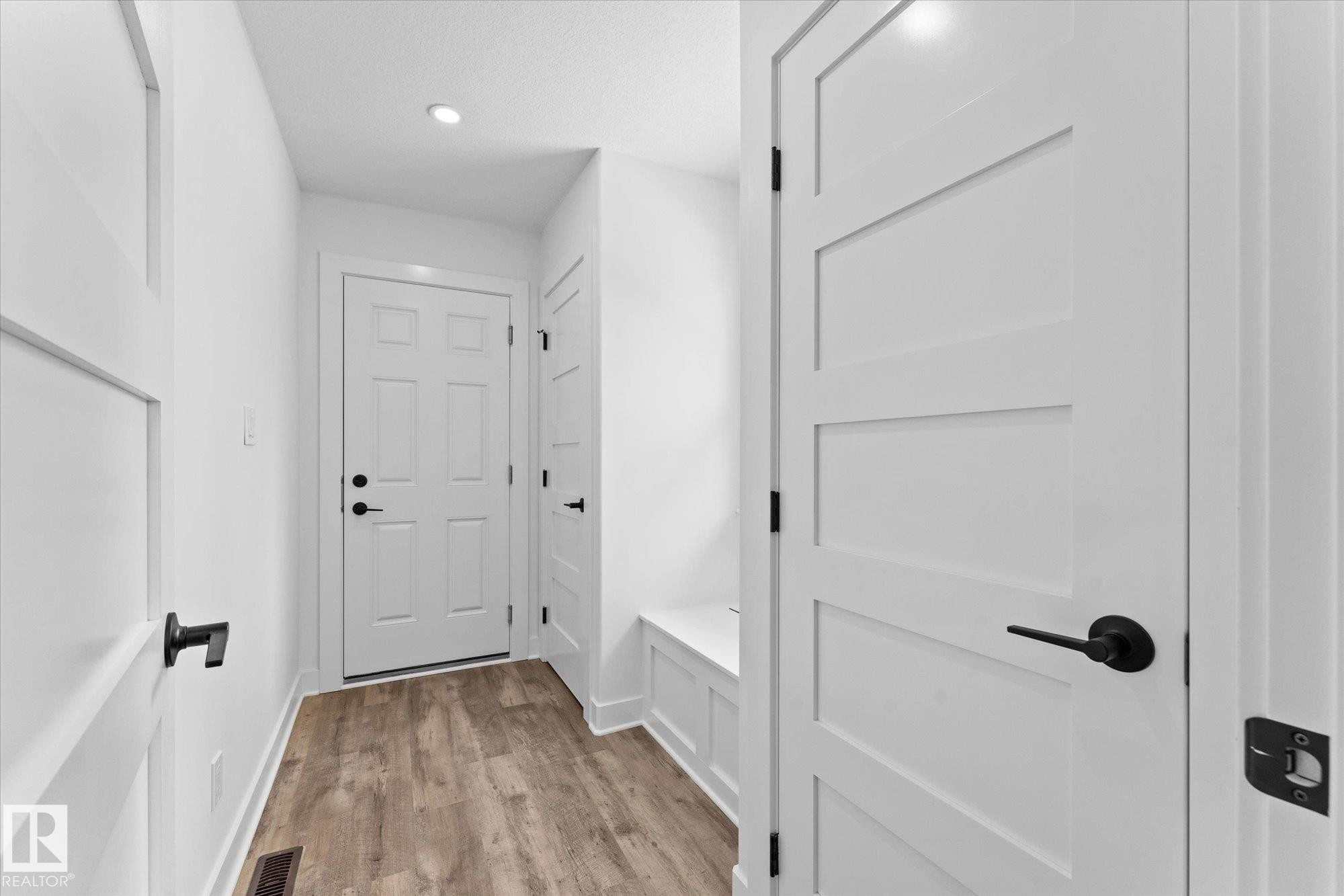 311 55504 Rr 13, Rural Lac Ste. Anne County, AB - Indoor Photo Showing Other Room