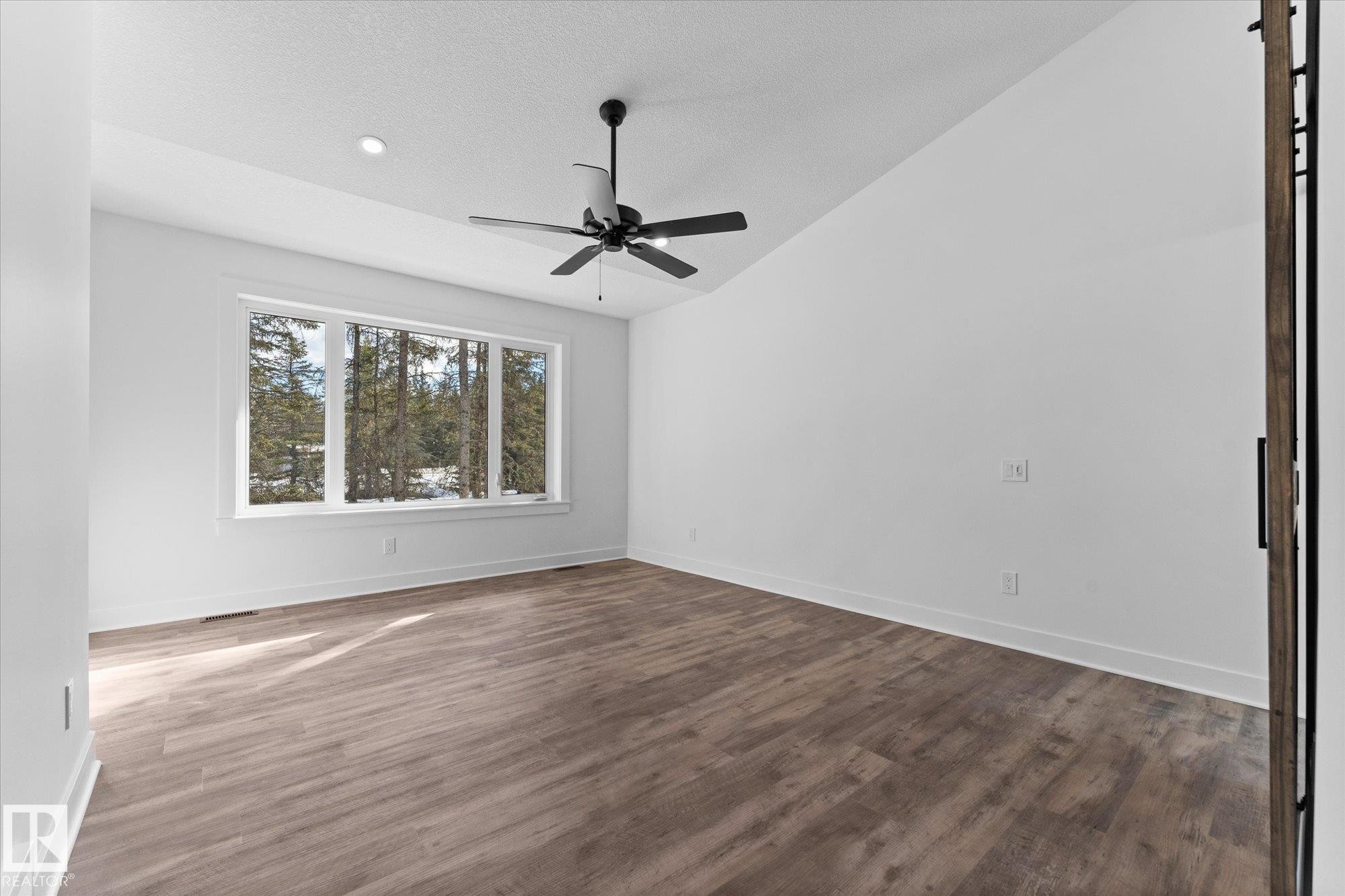 311 55504 Rr 13, Rural Lac Ste. Anne County, AB - Indoor Photo Showing Other Room