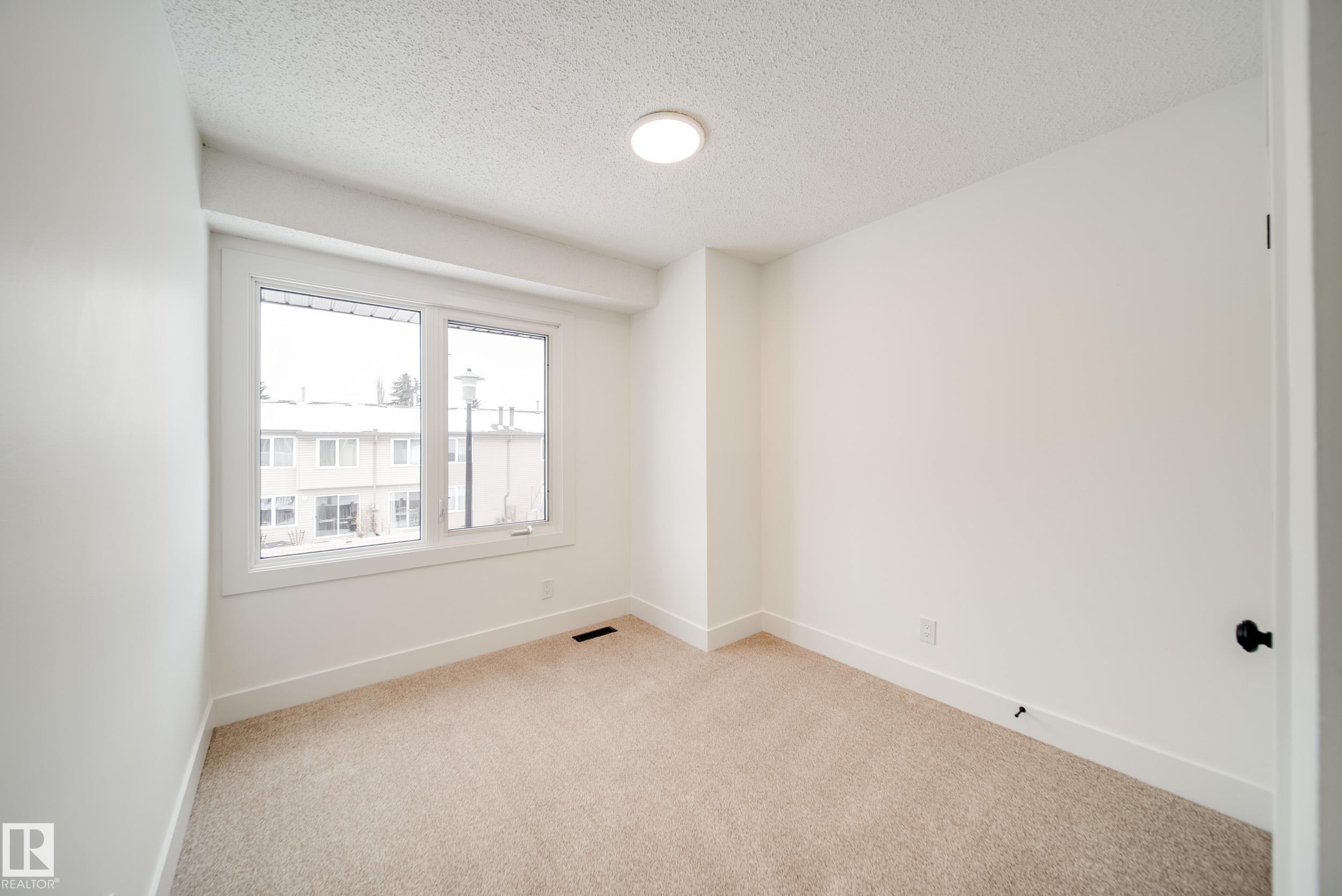 66 Akinsdale Gardens, St. Albert, AB - Indoor Photo Showing Other Room