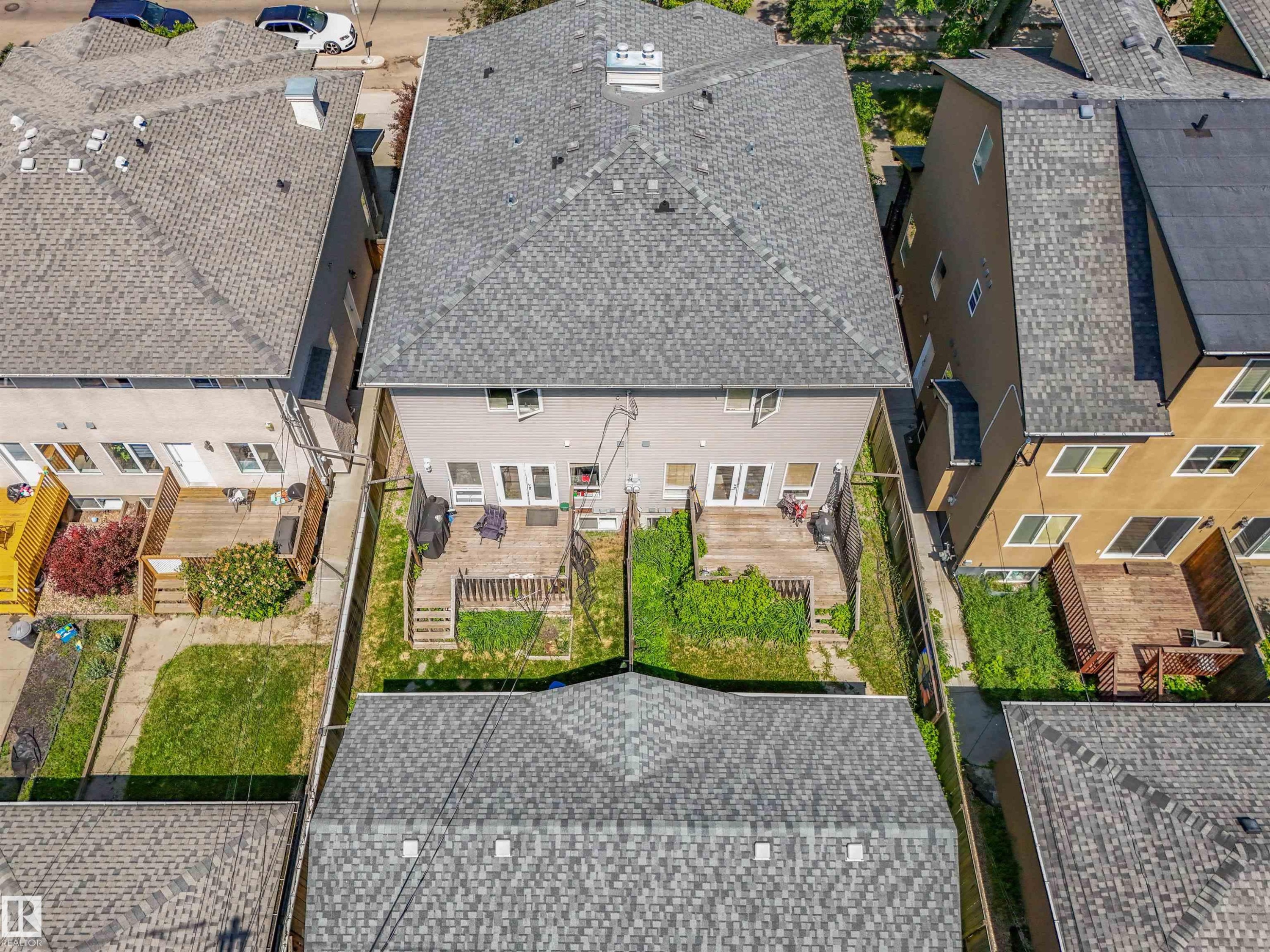 10941/10943 76 Avenue, Edmonton, AB - Outdoor