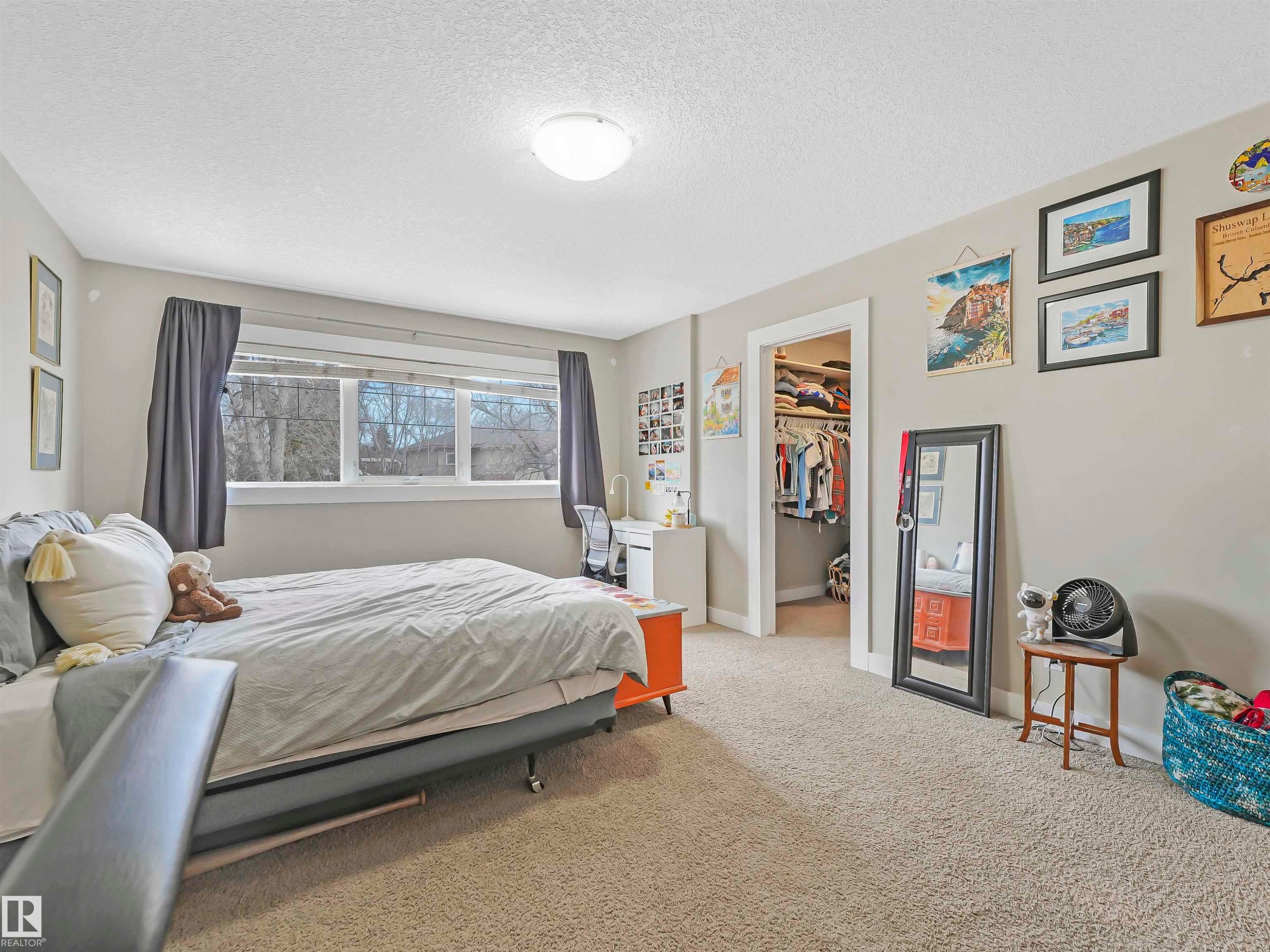 10941 76 Avenue, Edmonton, AB - Indoor Photo Showing Bedroom