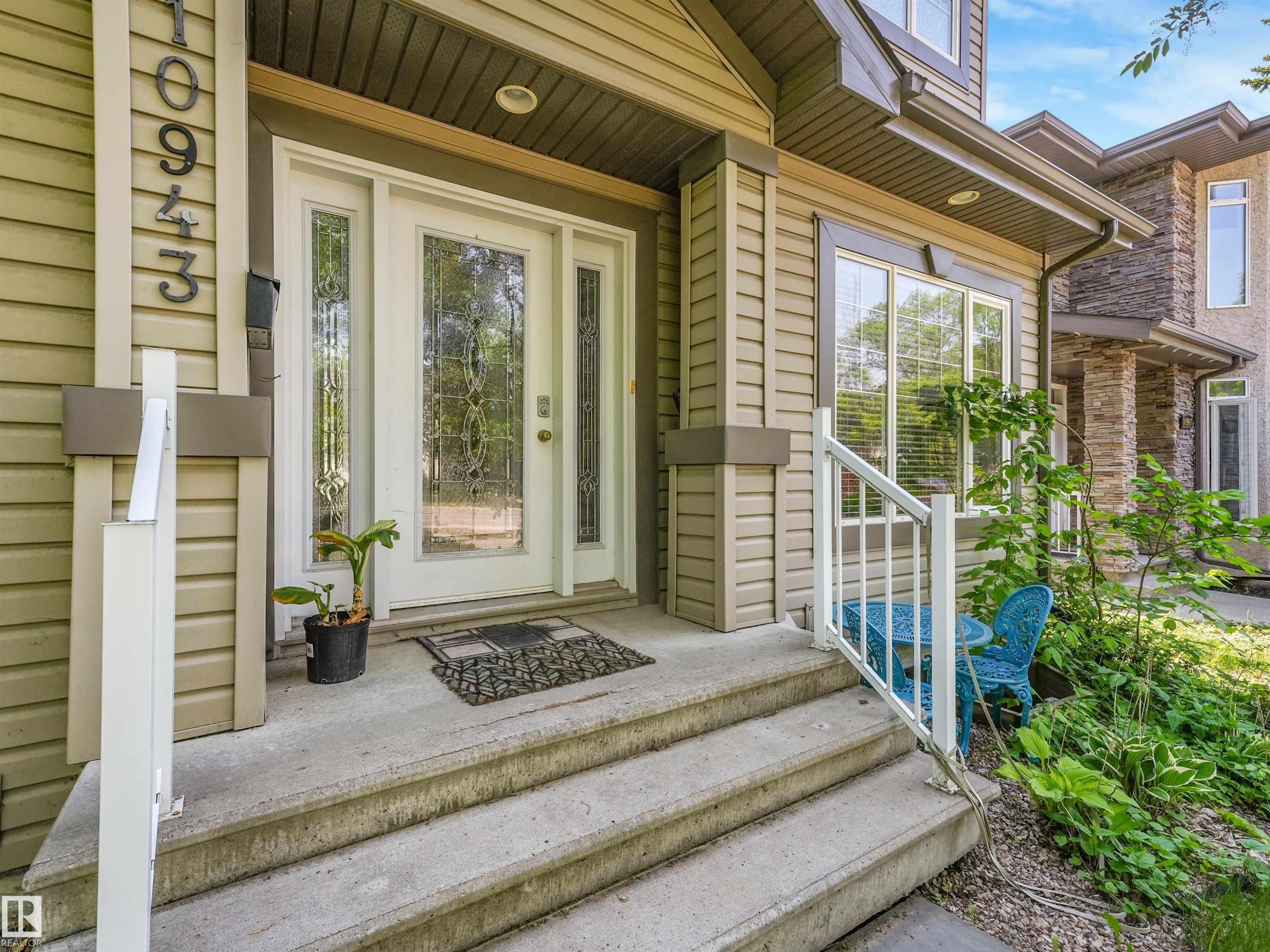 10943 76 Avenue, Edmonton, AB - Outdoor