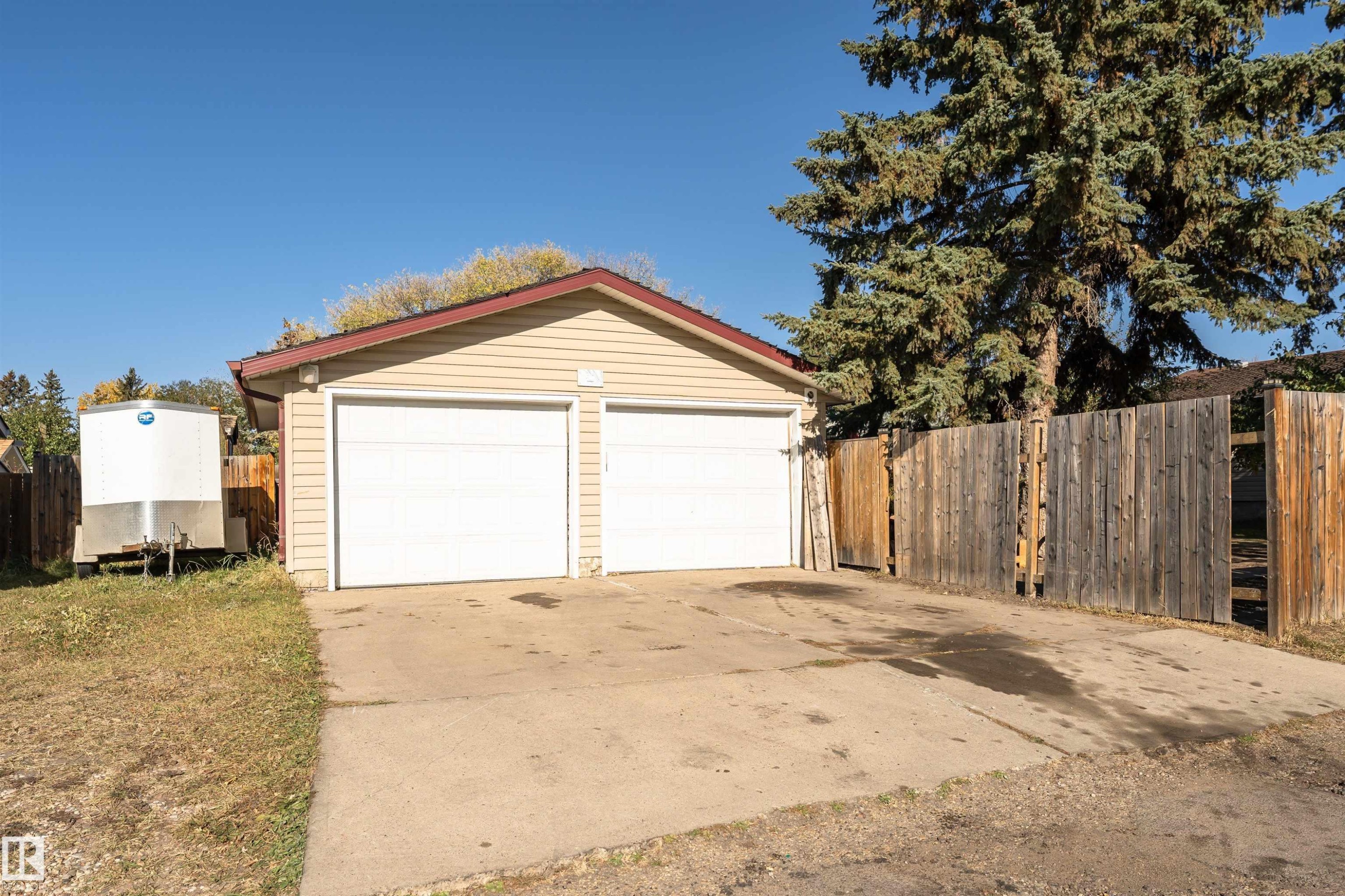 View of detached garage - 2349 Millbourne Road W, Edmonton, AB - Outdoor