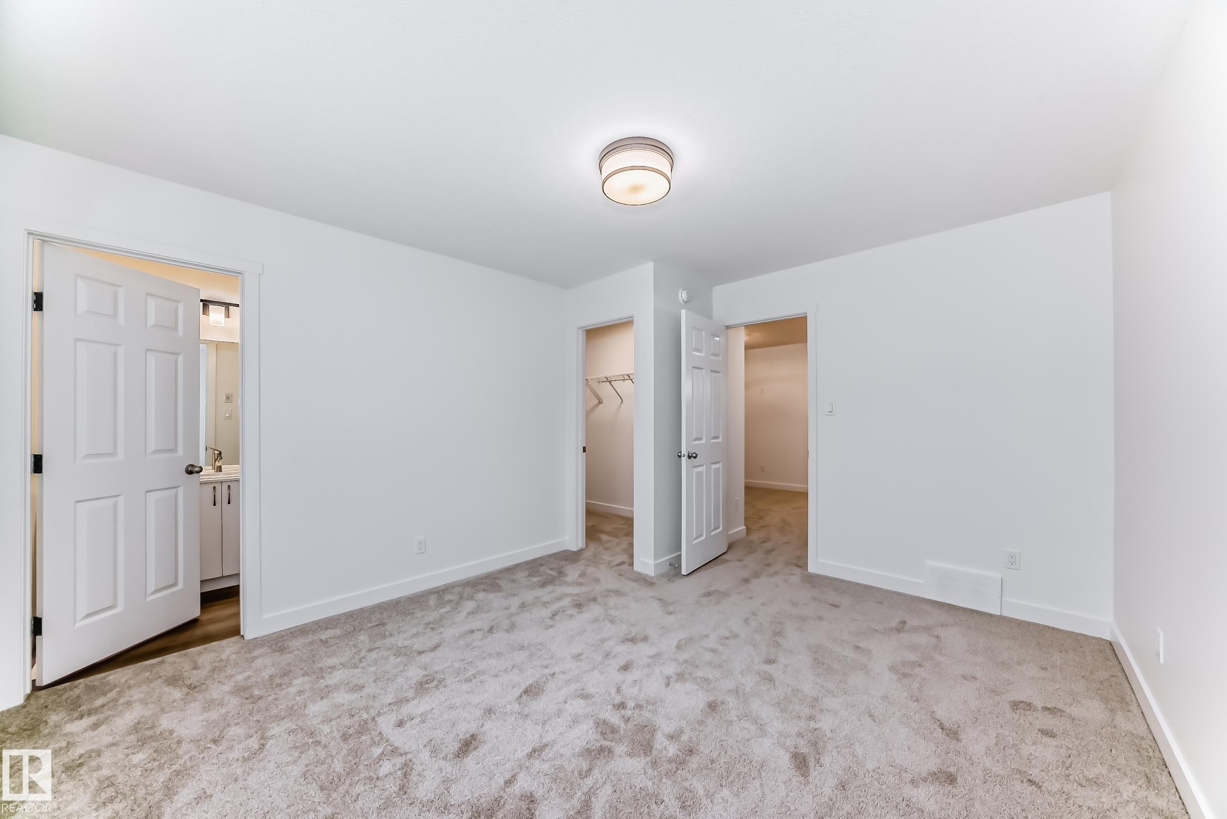 4619 177Ave, Edmonton, AB - Indoor Photo Showing Other Room