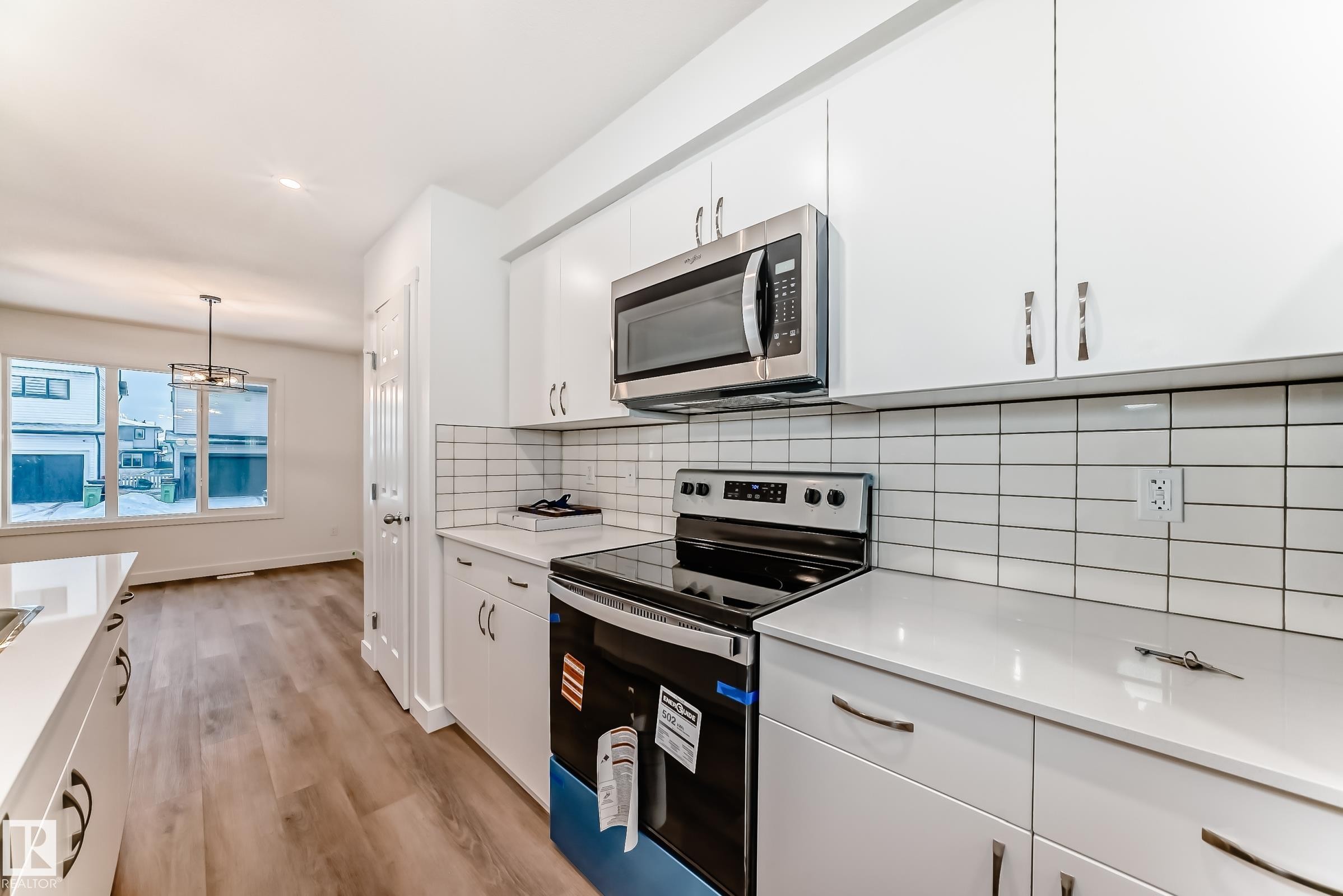 4619 177Ave, Edmonton, AB - Indoor Photo Showing Kitchen With Upgraded Kitchen