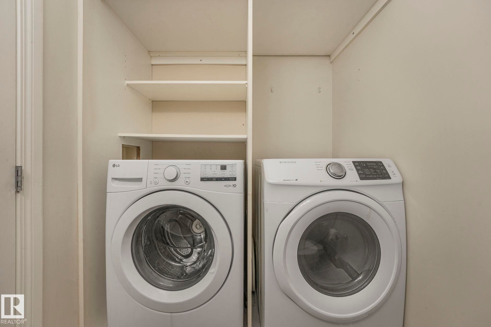 2 11813 43 Street, Edmonton, AB - Indoor Photo Showing Laundry Room