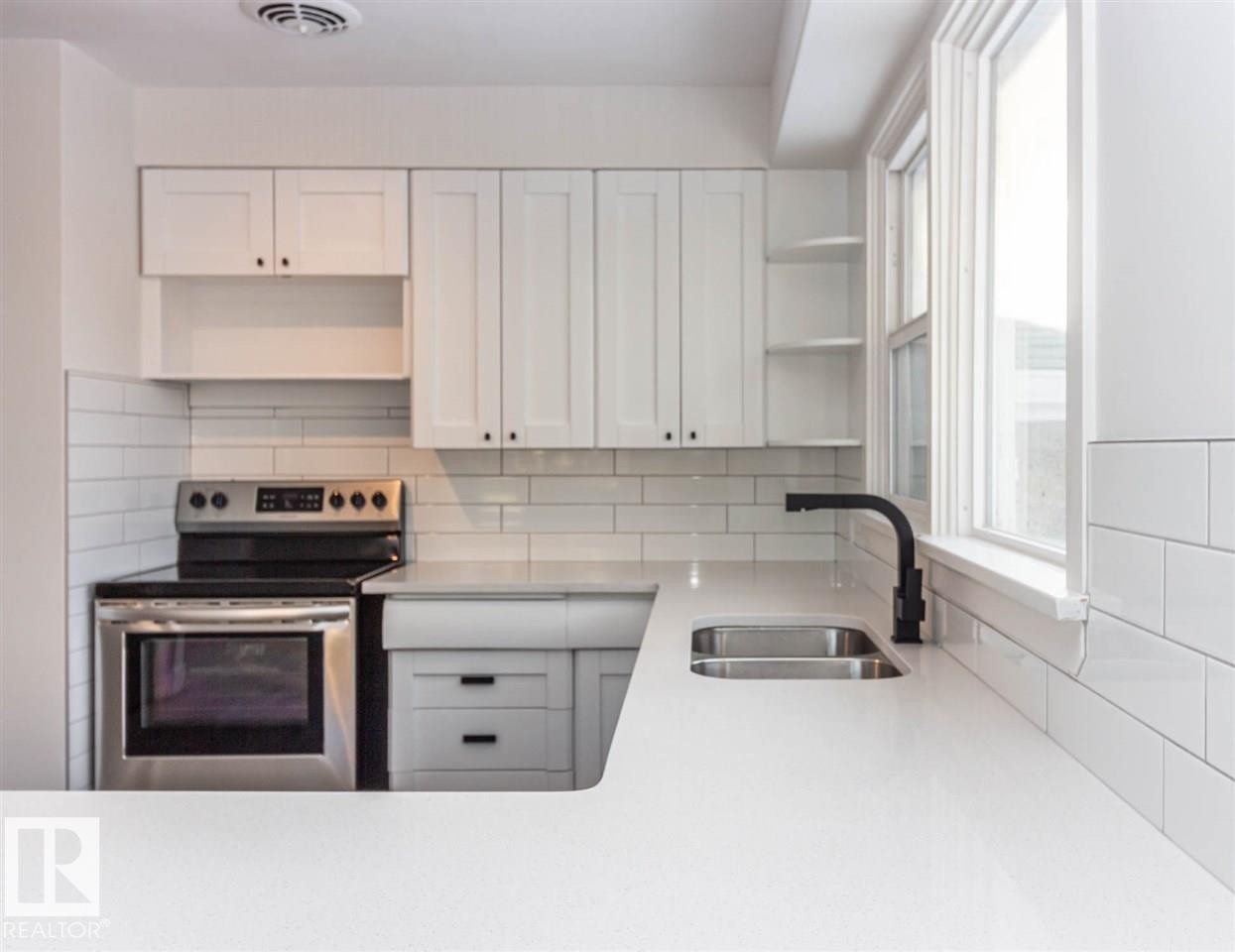 10536 76 Street, Edmonton, AB - Indoor Photo Showing Kitchen With Double Sink