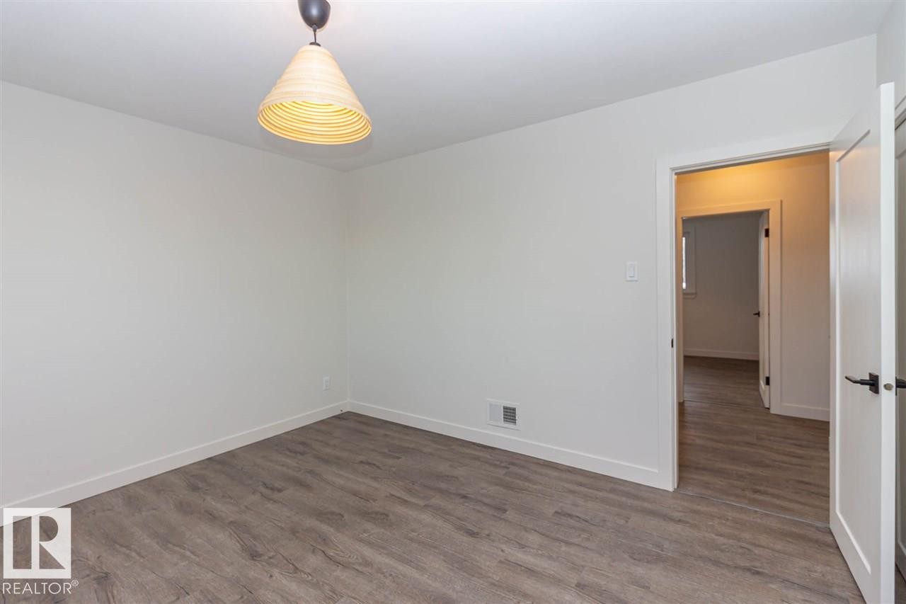 10536 76 Street, Edmonton, AB - Indoor Photo Showing Other Room