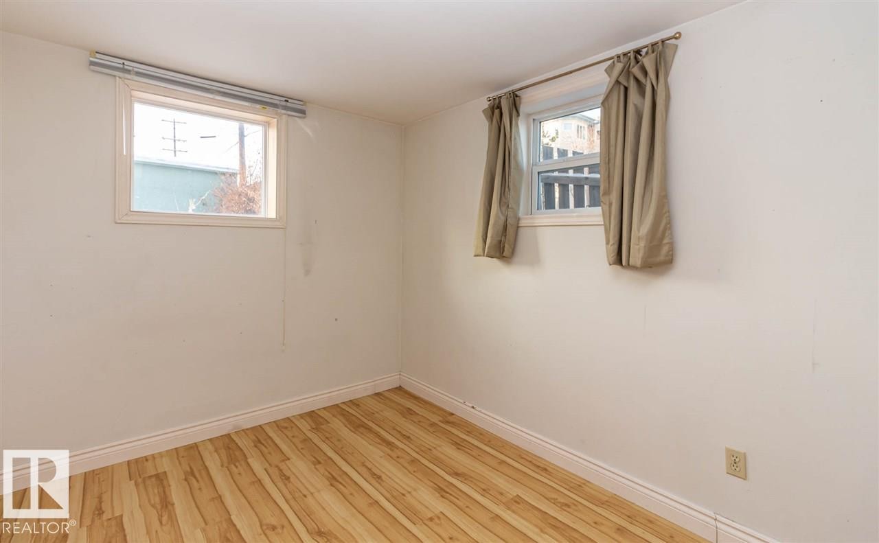 10536 76 Street, Edmonton, AB - Indoor Photo Showing Other Room