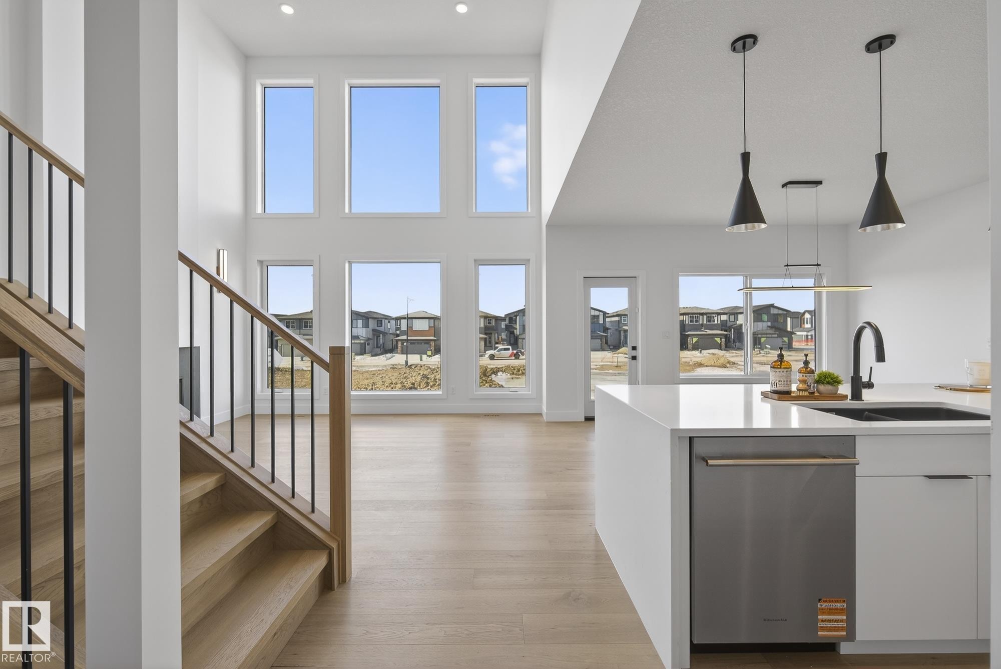 7095 Kiviaq Crescent, Edmonton, AB - Outdoor