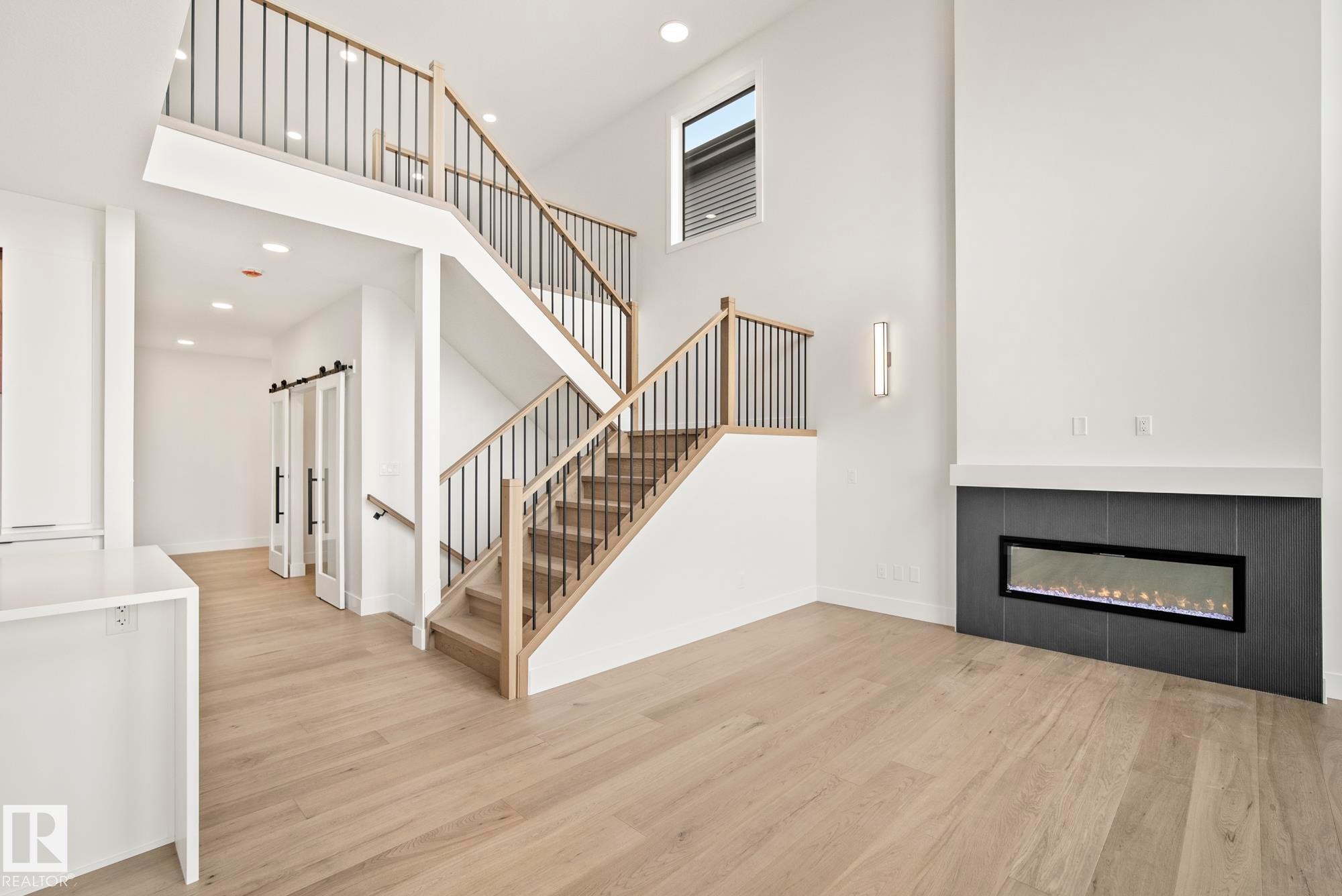 7095 Kiviaq Crescent, Edmonton, AB - Indoor Photo Showing Other Room