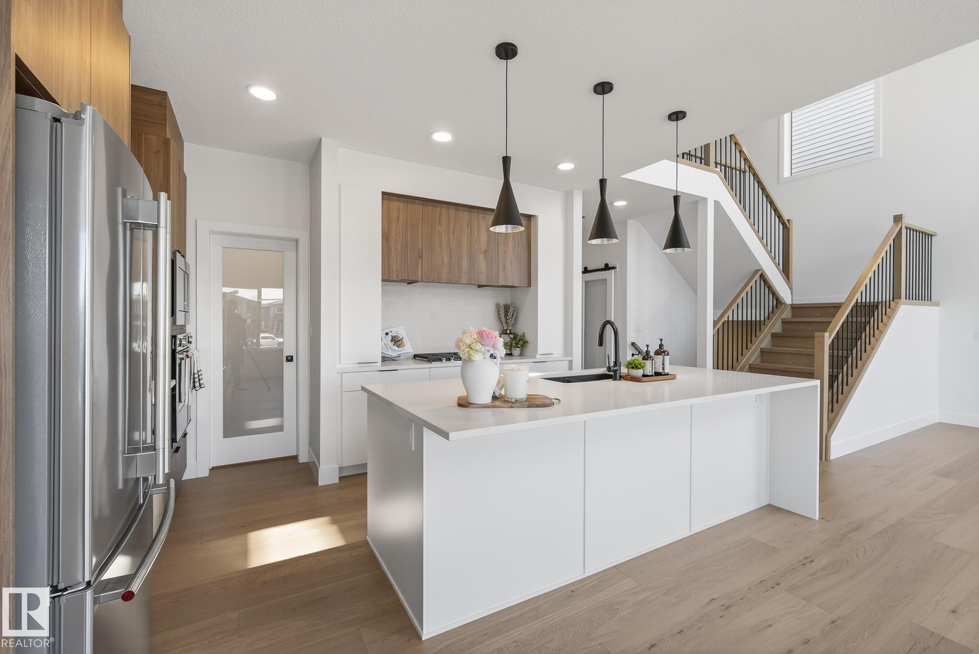 7095 Kiviaq Crescent, Edmonton, AB - Indoor