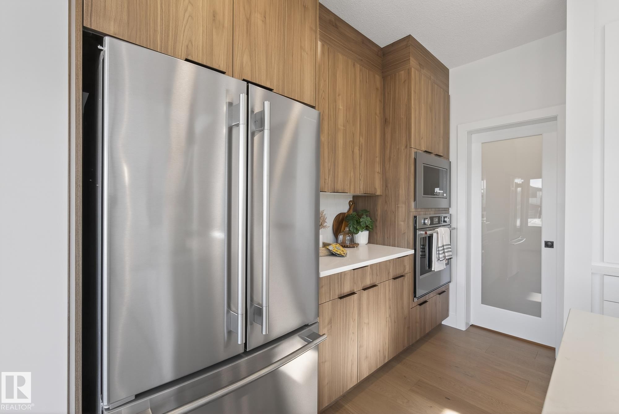 7095 Kiviaq Crescent, Edmonton, AB - Indoor Photo Showing Other Room