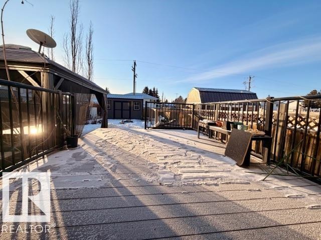 5025 53 Avenue, Calmar, AB - Outdoor With Deck Patio Veranda With Exterior