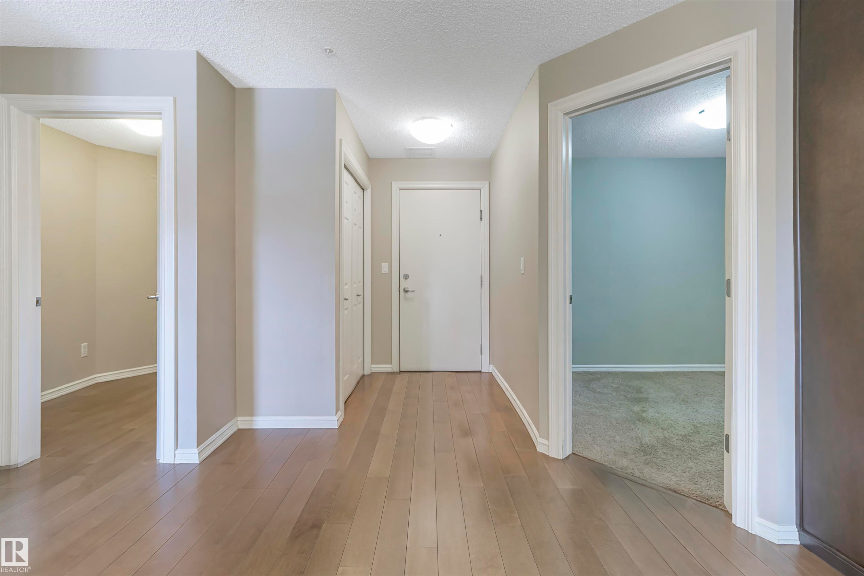 314 2203 44 Avenue, Edmonton, AB - Indoor Photo Showing Other Room