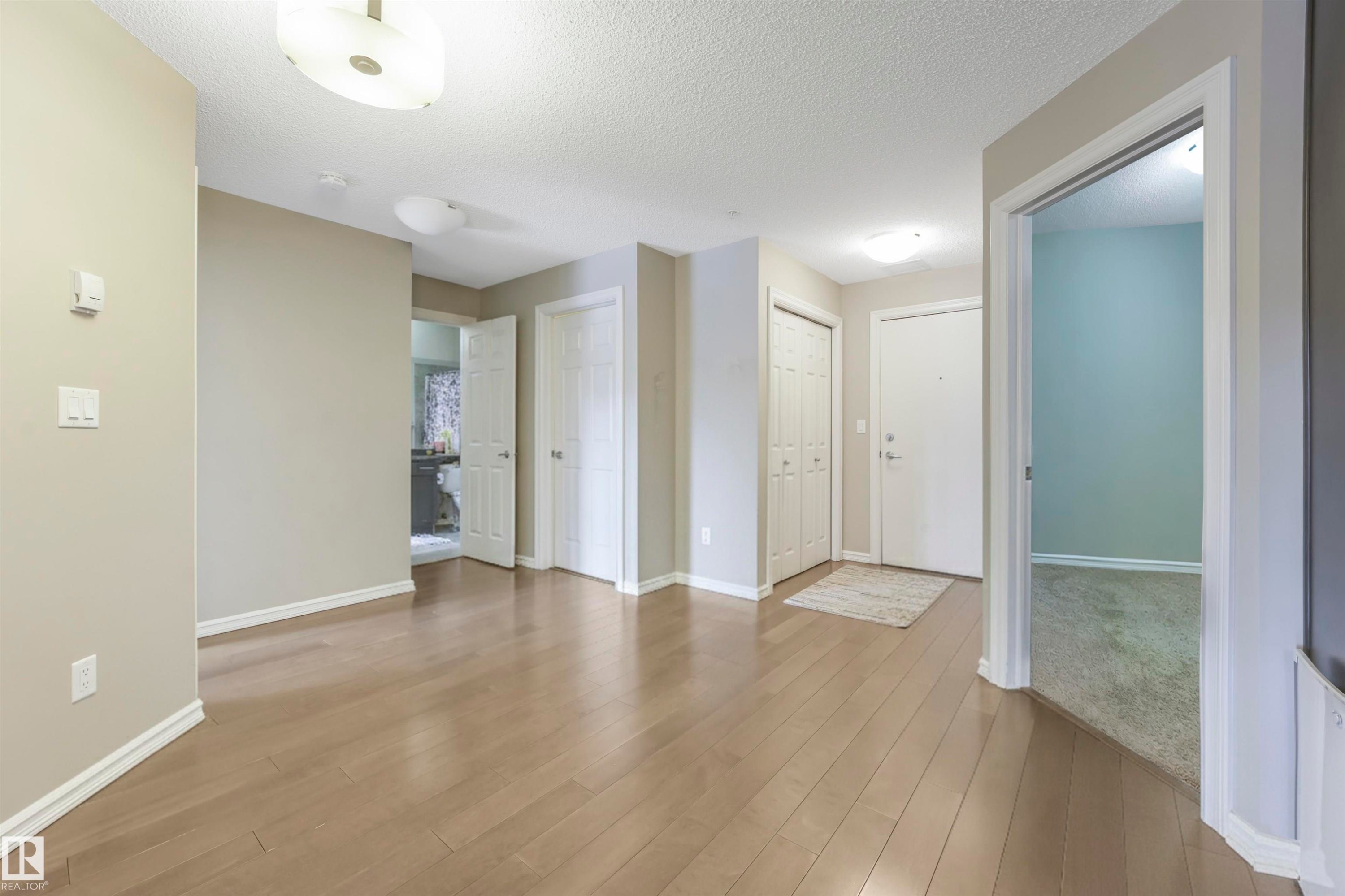 314 2203 44 Avenue, Edmonton, AB - Indoor Photo Showing Other Room