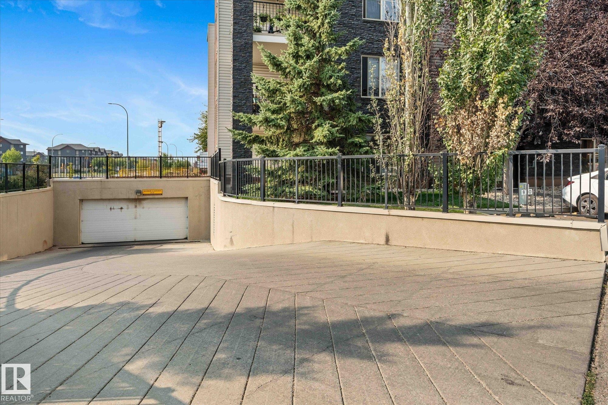 402 11803 22 Avenue, Edmonton, AB - Outdoor