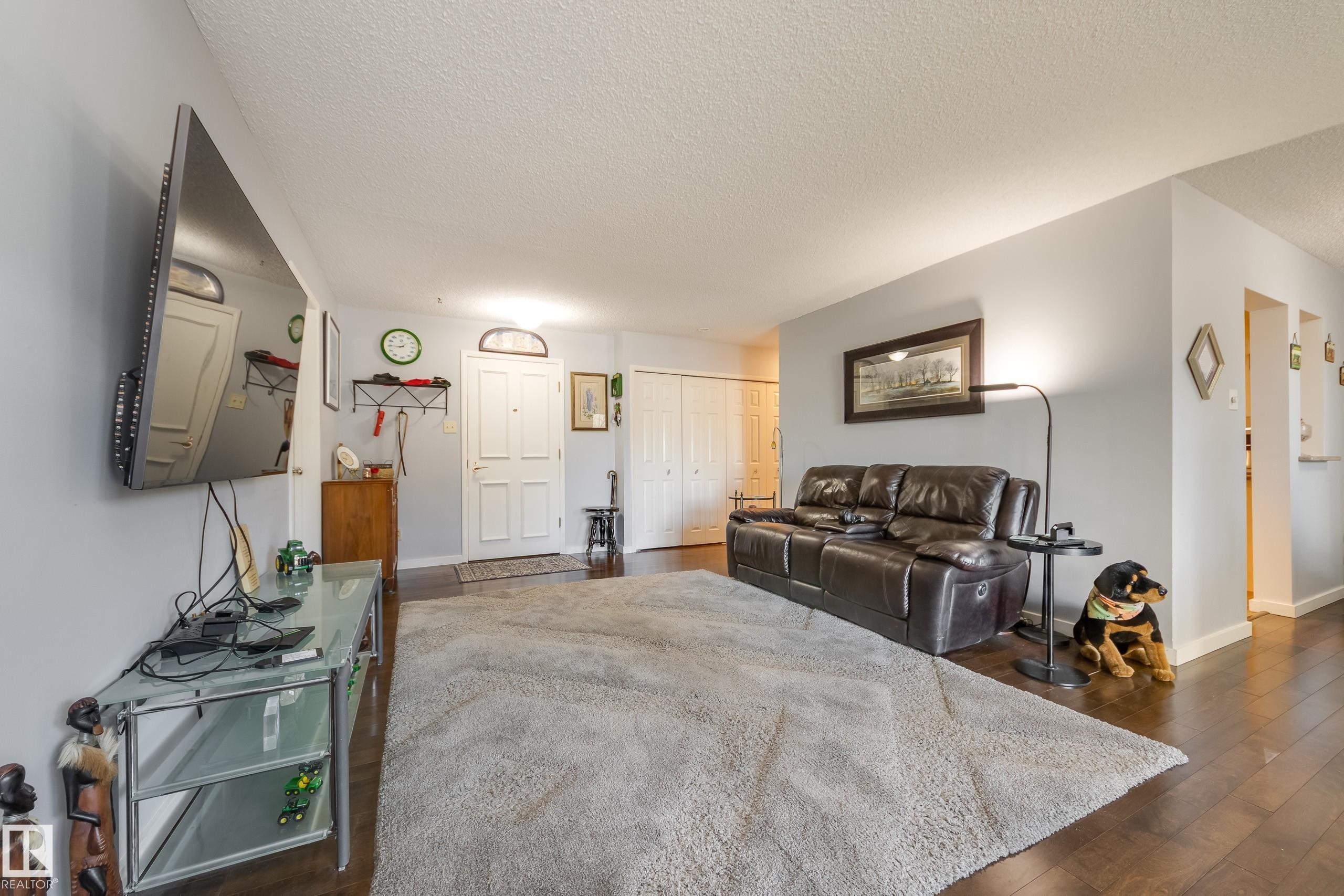 108 14810 51 Avenue, Edmonton, AB - Indoor